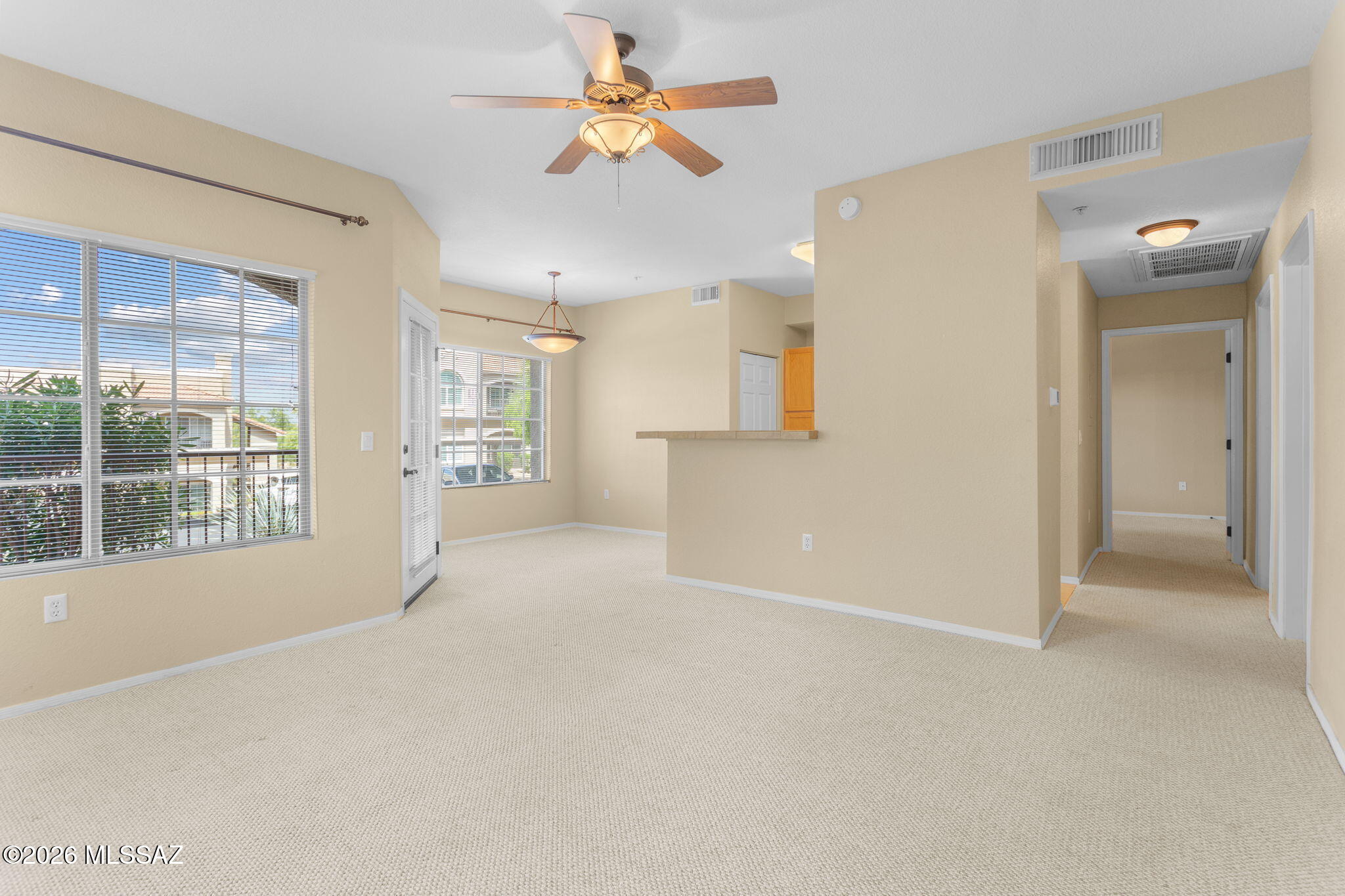 Welcome to easy, low-maintenance living in The Boulders at La Reserve. This light and bright 2 bedroom, 2 bathroom ground floor condo offers 1,057 sq ft of comfortable living in a prime Oro Valley location. Both spacious bedrooms feature large walk-in closets, while each bathroom includes a tub/shower combo, with the primary offering a relaxing soaking tub. Enjoy the convenience of a rare single car garage--an added bonus not often included. The community features resort-style amenities including a sparkling pool and fitness center. Situated in desirable North Oro Valley, you're just moments from shopping, dining, and everything you need. Perfect as a full-time residence, winter retreat, or investment opportunity.