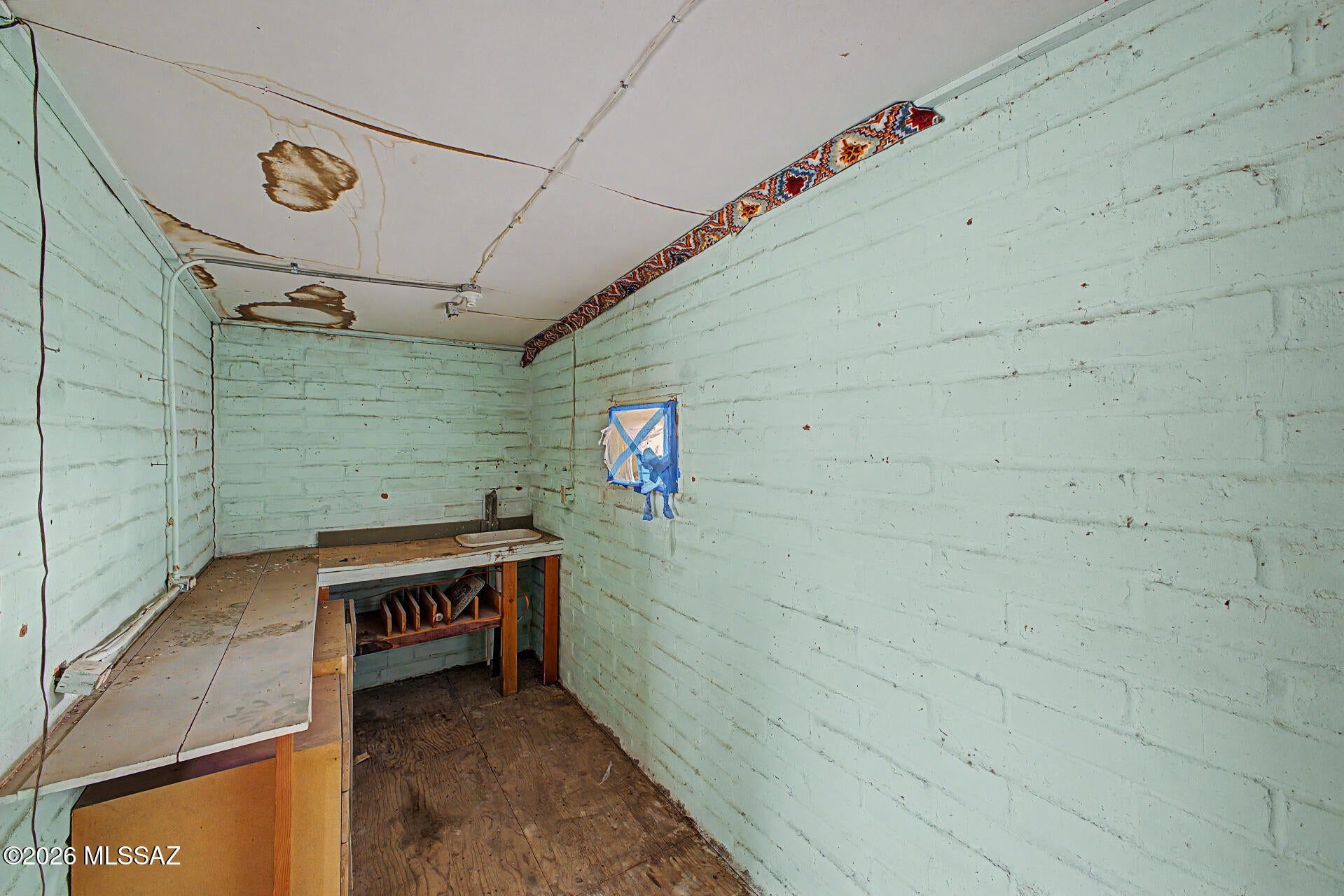 New Tucson Unit NO. 4 (1-203) - Residential