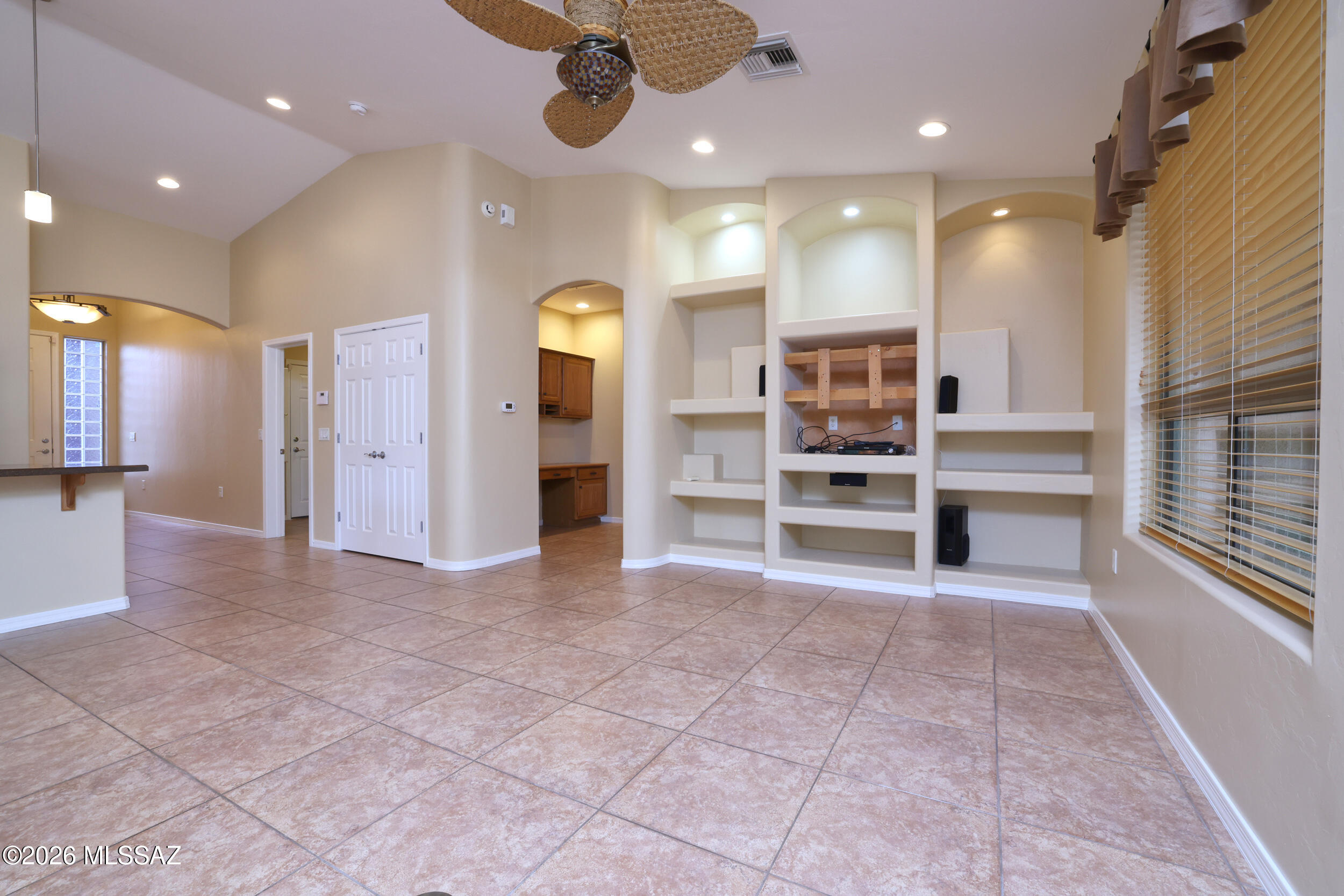 Las Campanas Villiage Phase II (112-219) - Residential