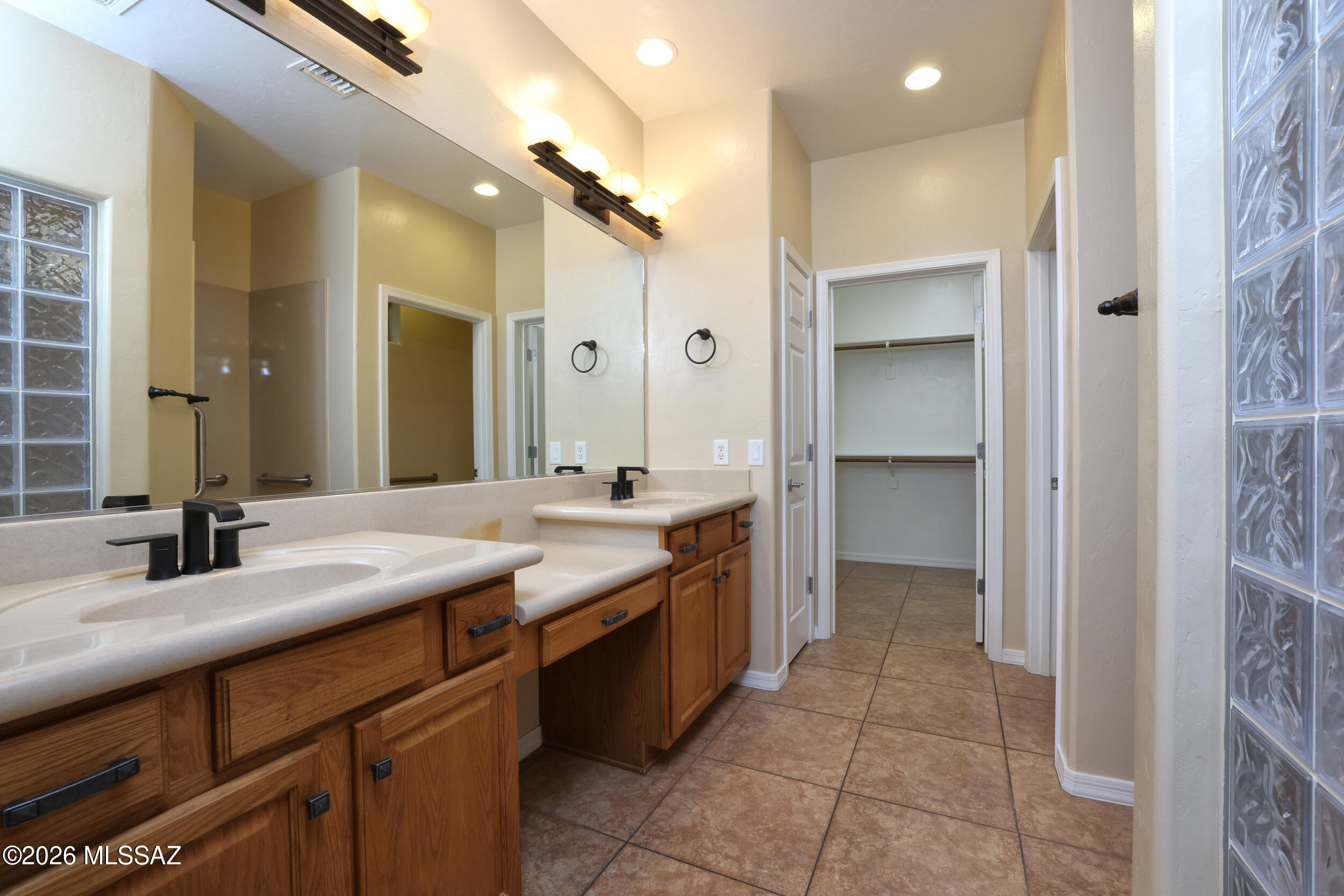 Las Campanas Villiage Phase II (112-219) - Residential