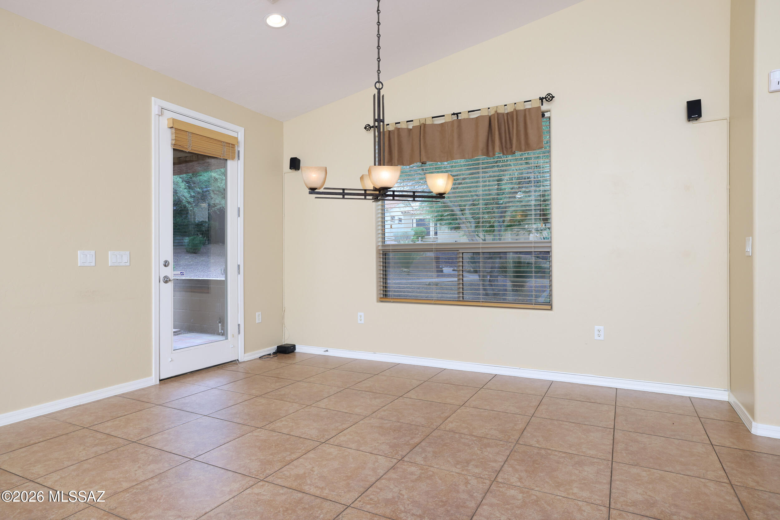 Las Campanas Villiage Phase II (112-219) - Residential