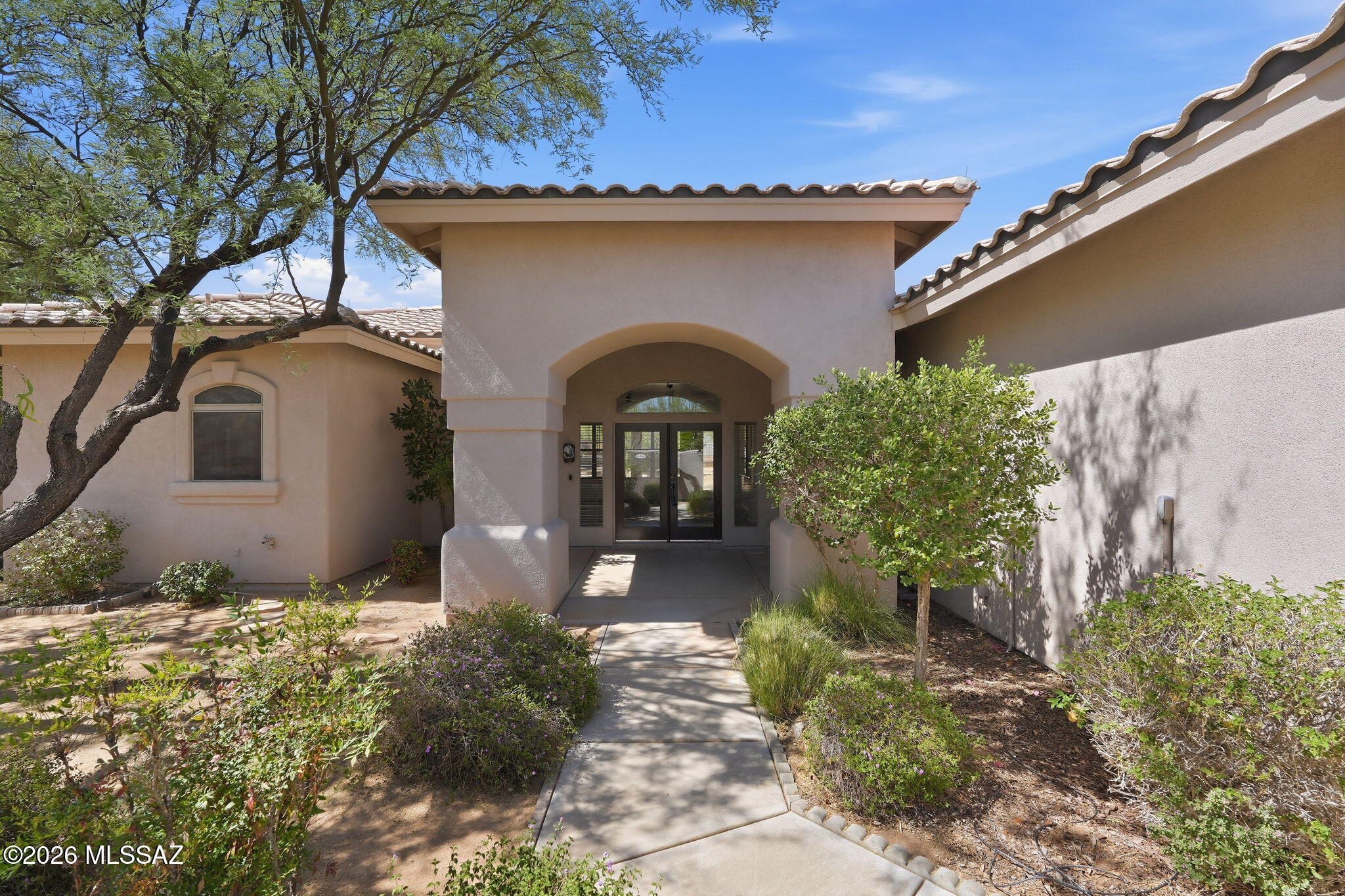 Nestled on one of Sahuarita's most sought-after streets, this beautifully maintained 3-bedroom home offers the perfect blend of privacy, space, and convenience. Situated on more than 0.8 acres, the 2,064-square-foot residence provides room to relax and enjoy peaceful desert living. With no HOA and no age restrictions, you'll appreciate the freedom and flexibility this property offers. Ideally located just minutes from shopping, banking, dining, and everyday services, this is a rare opportunity to enjoy country-style living with town conveniences close at hand.
This property also has a (4-year new) detached steel workshop garage with 4-auto-sized garage doors and a large 12' x 12' door for RV storage. The entire building is insulated and has skylights. Behind the home is a large walled par Enjoy spacious large-lot living with no age restrictions, just minutes from all amenities.