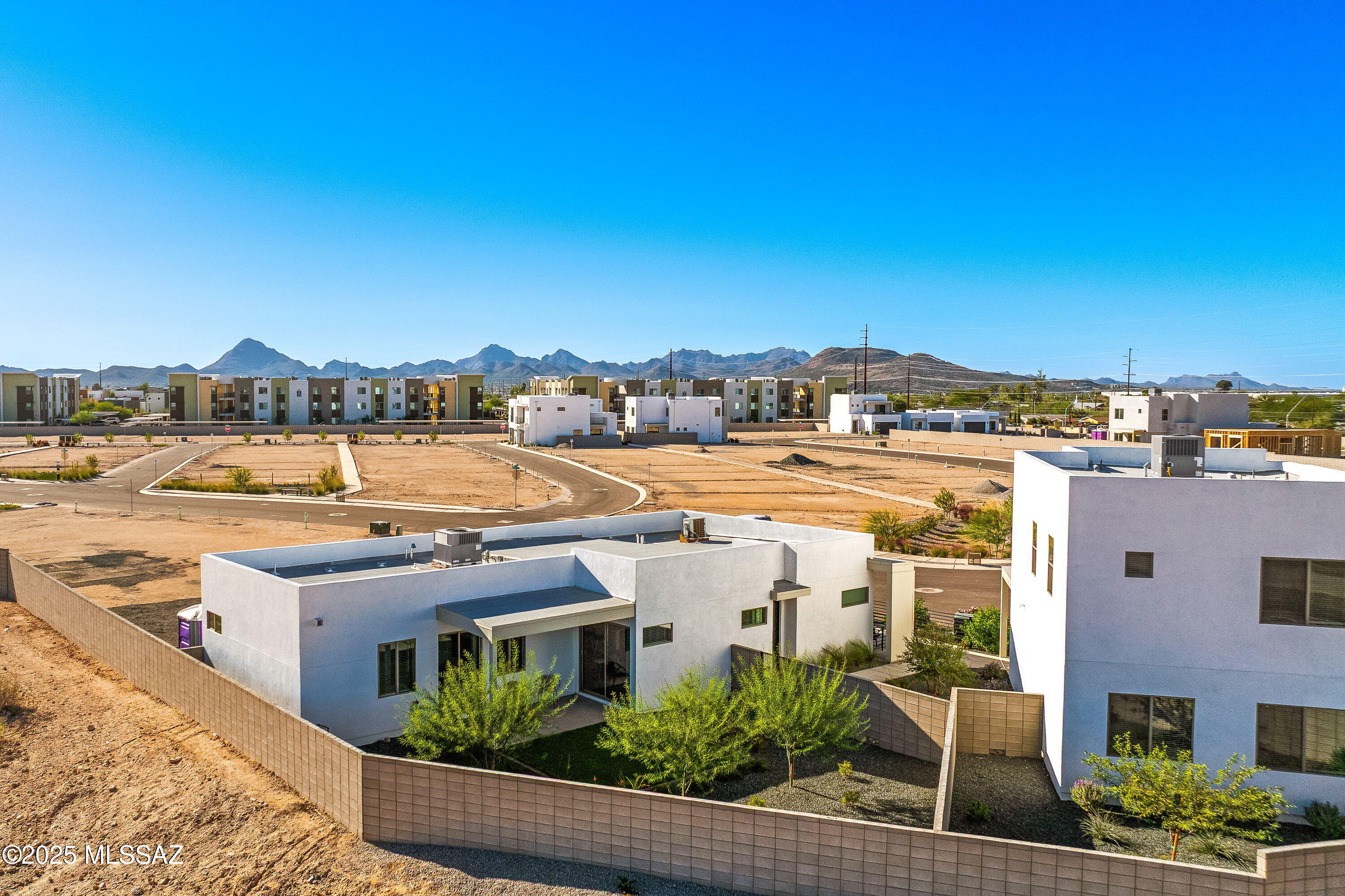 Pearl at the Bridges - Residential