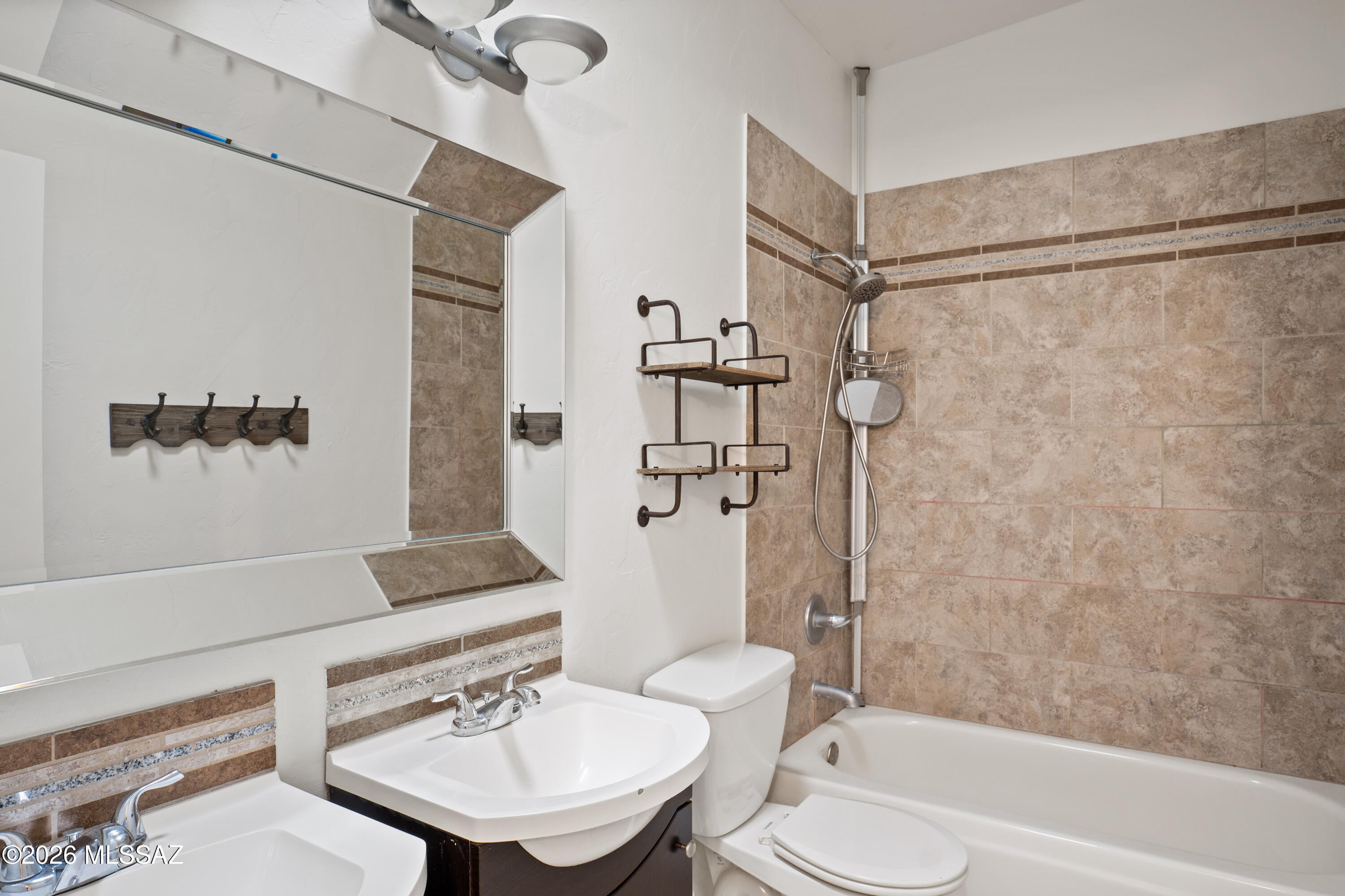 Broadway East (1-112) - Residential