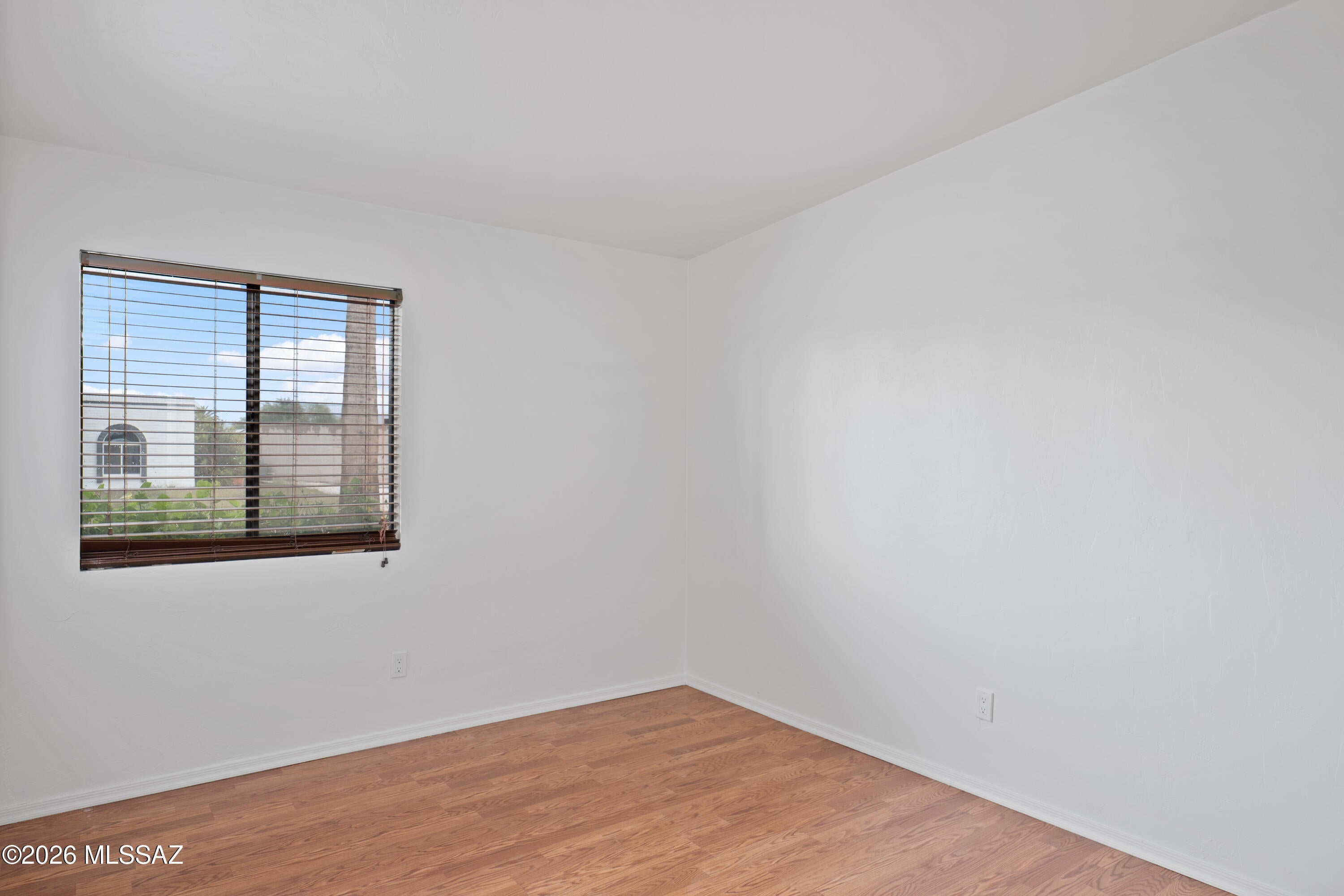 Broadway East (1-112) - Residential