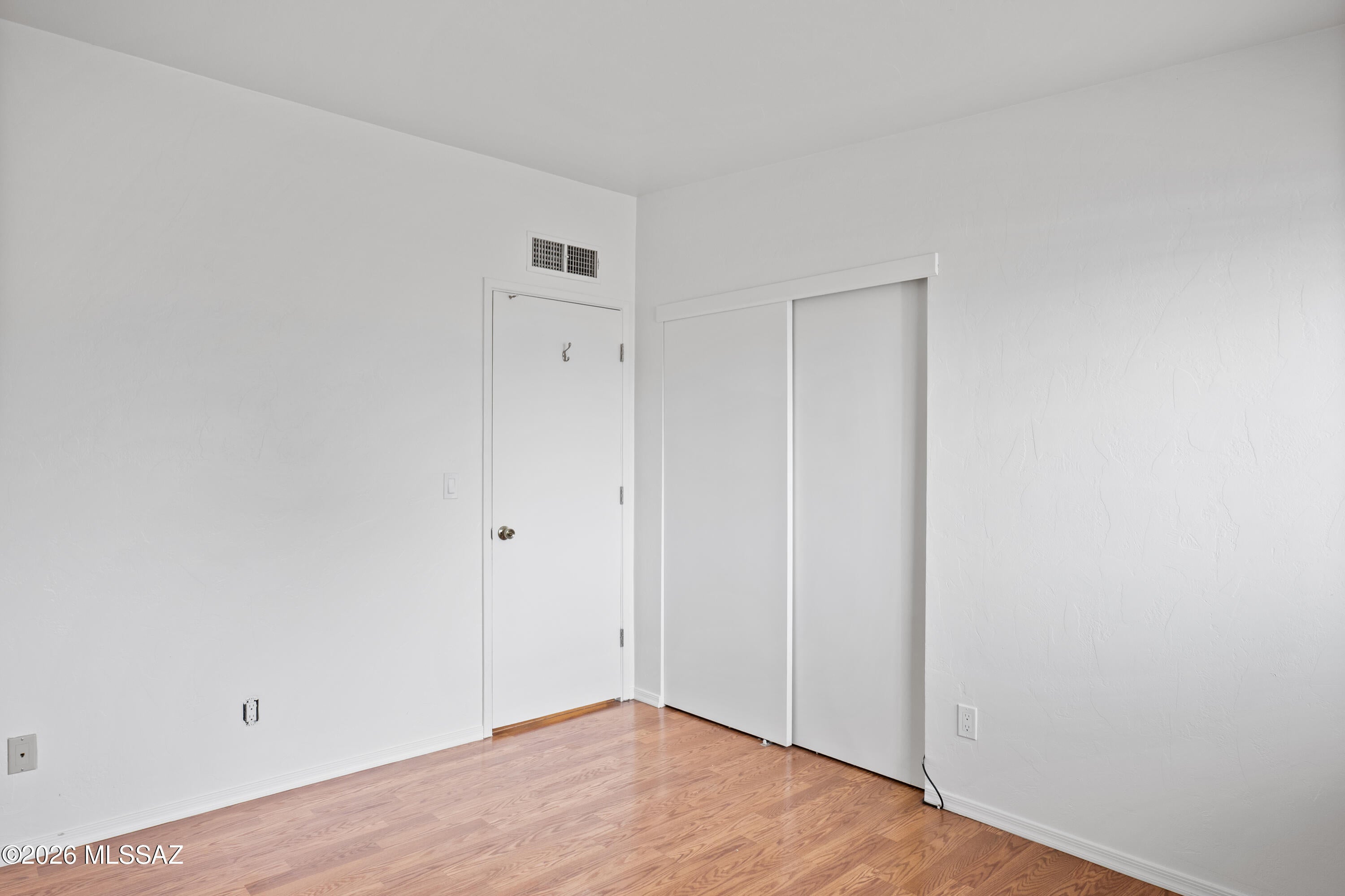 Broadway East (1-112) - Residential