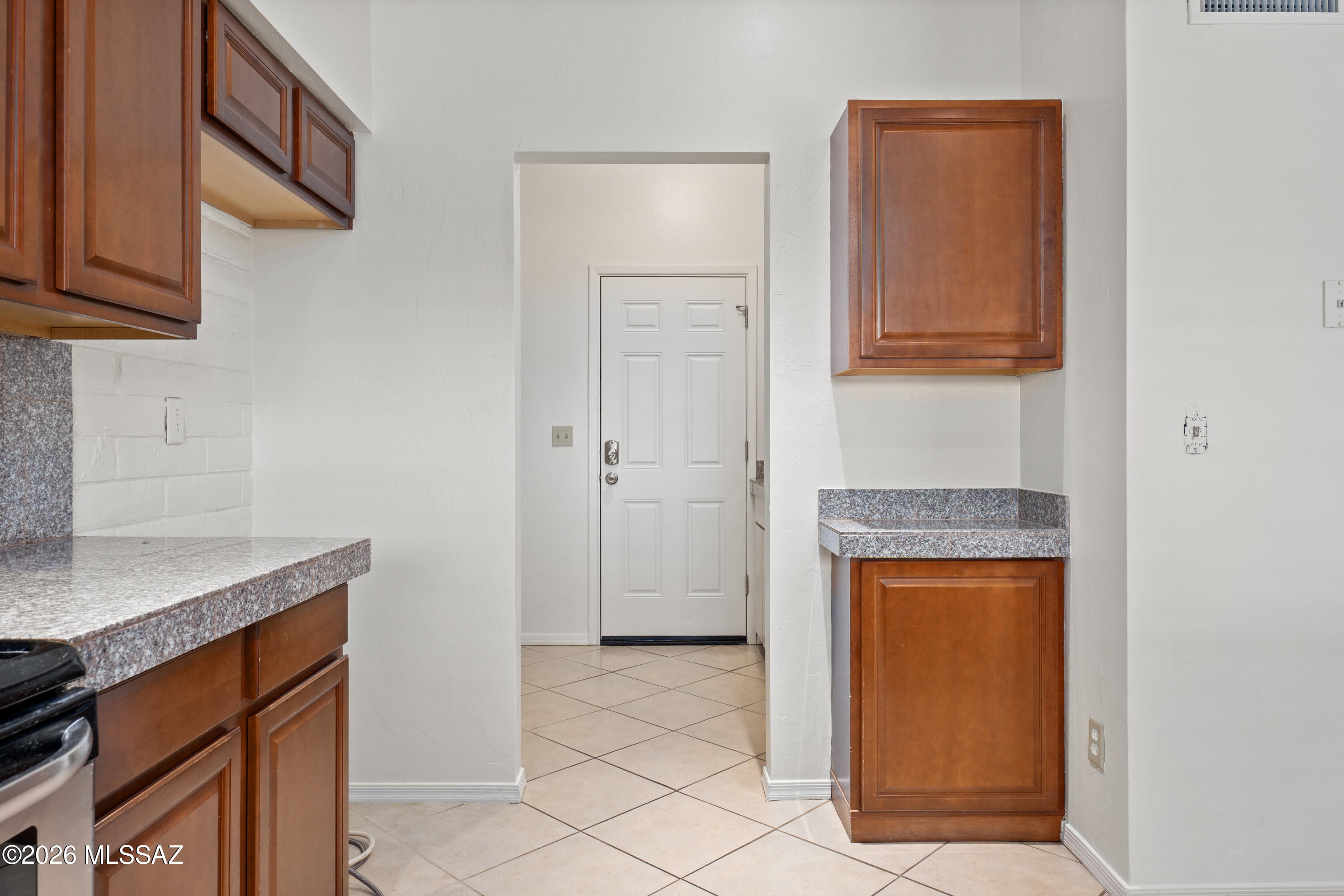 Broadway East (1-112) - Residential