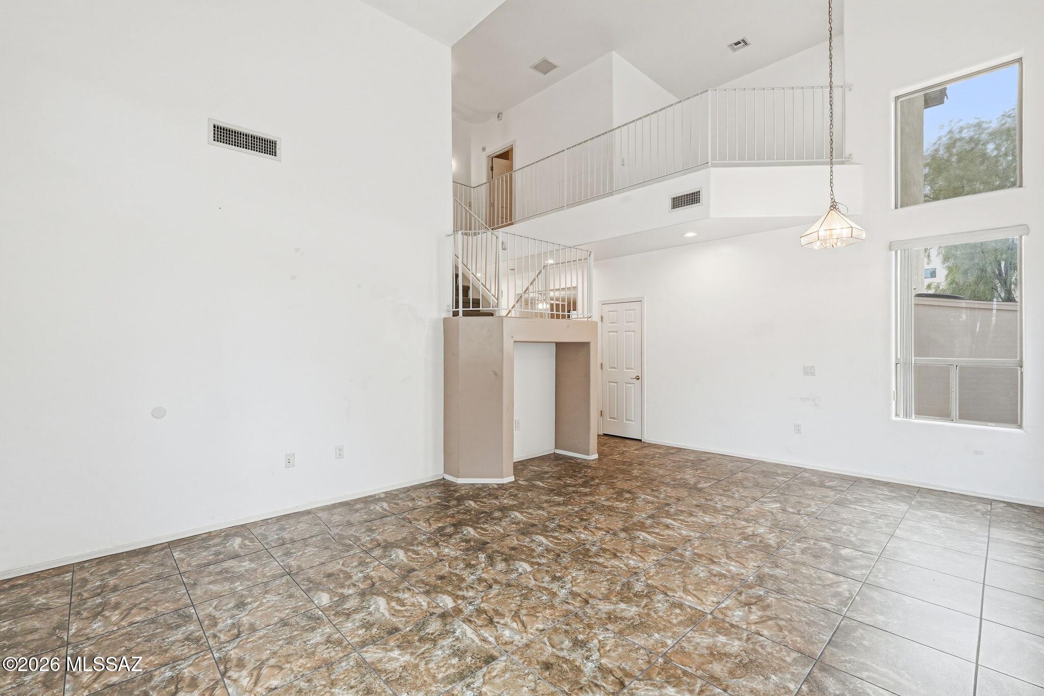 Presidio De La Luna (1-89) - Residential