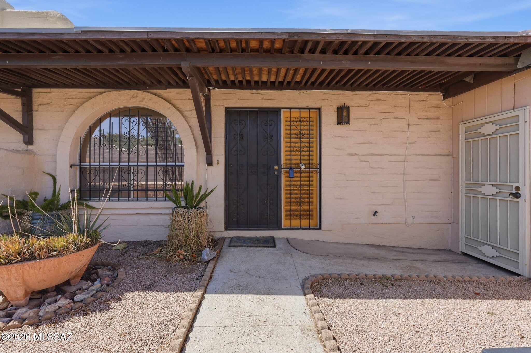 Pueblo Villas East (1-36) - Residential