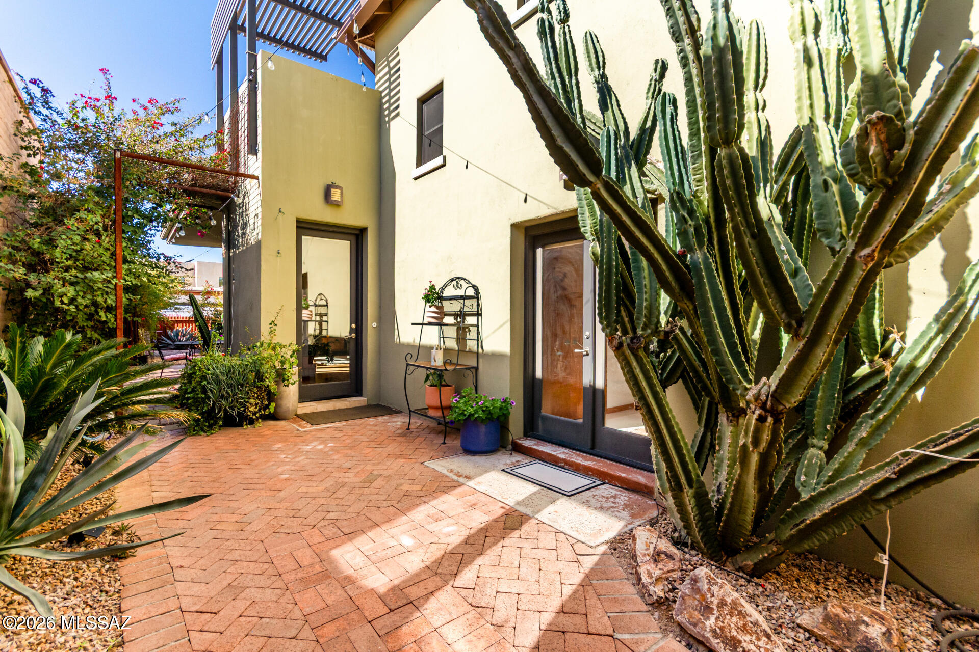 Mercado District of Menlo Park Blks A-D (1-100) - Residential