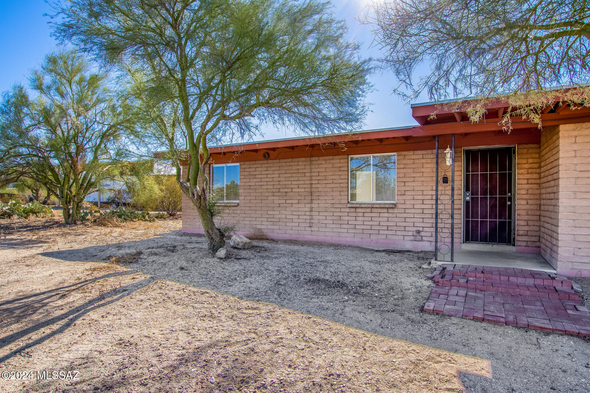 Rancho Del Este (1-128) - Residential