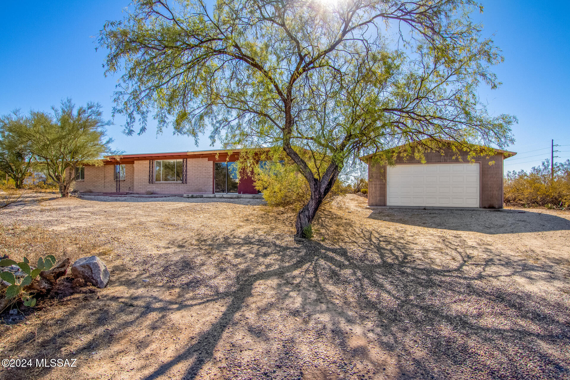 Rancho Del Este (1-128) - Residential