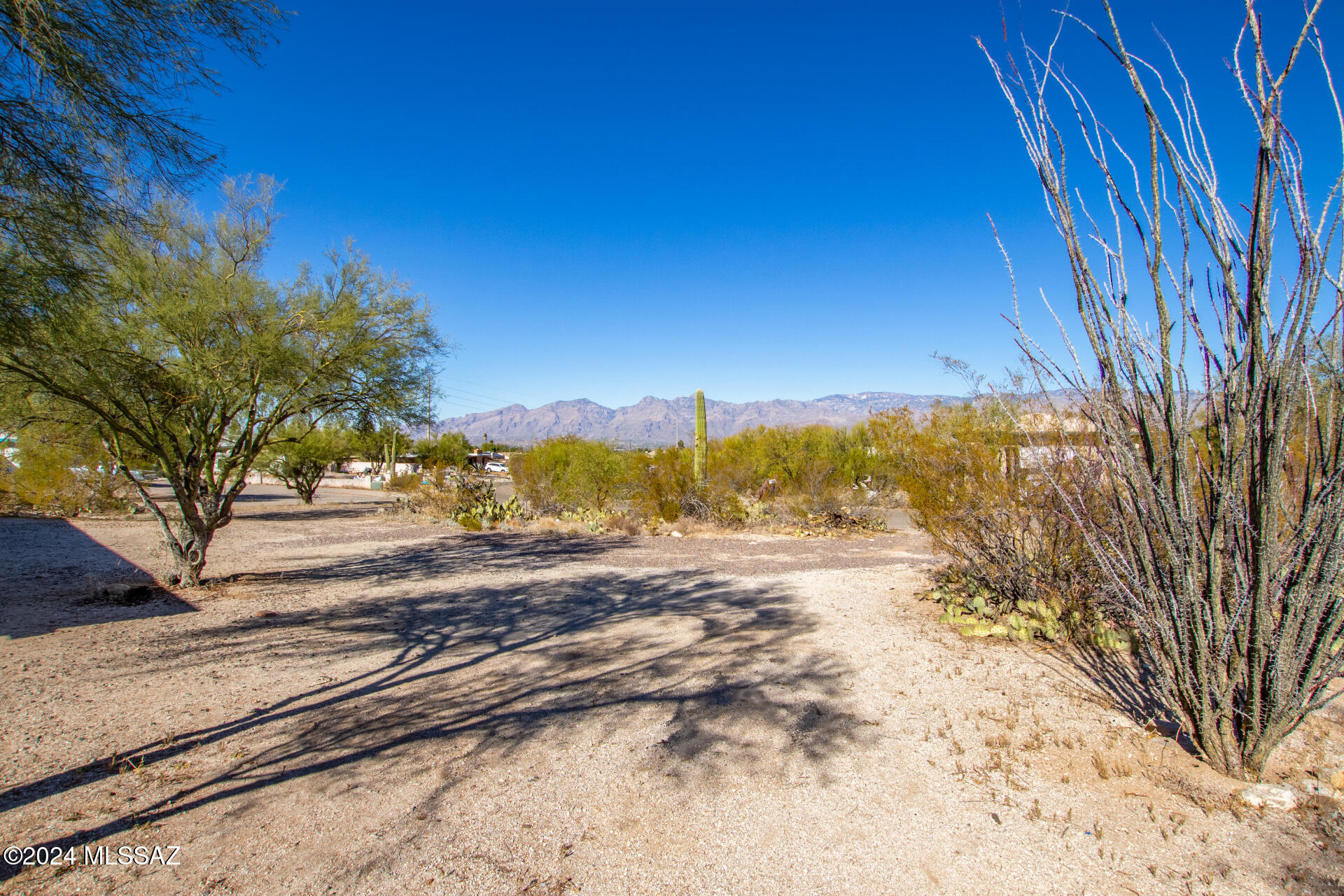 Rancho Del Este (1-128) - Residential