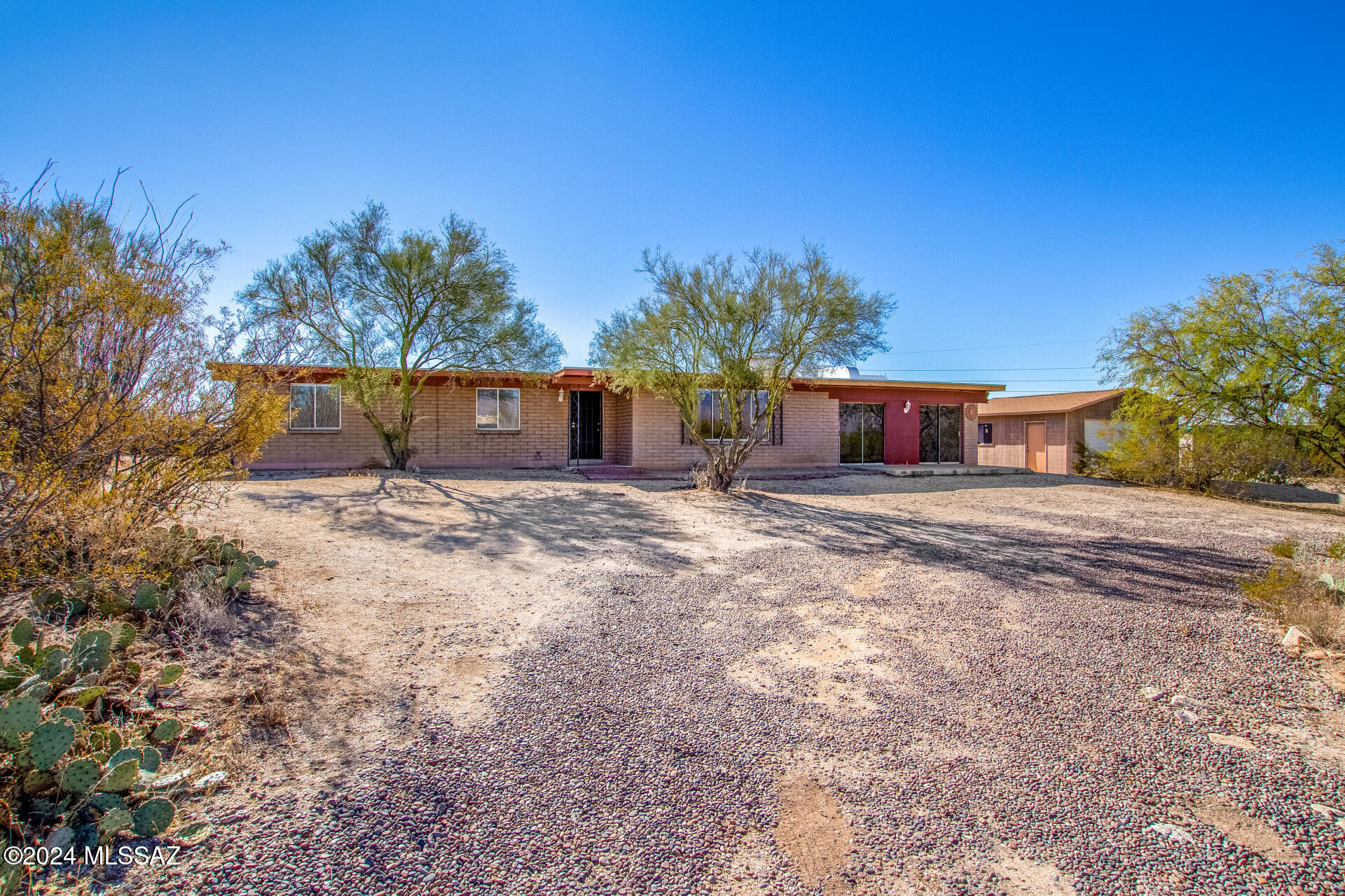 Rancho Del Este (1-128) - Residential