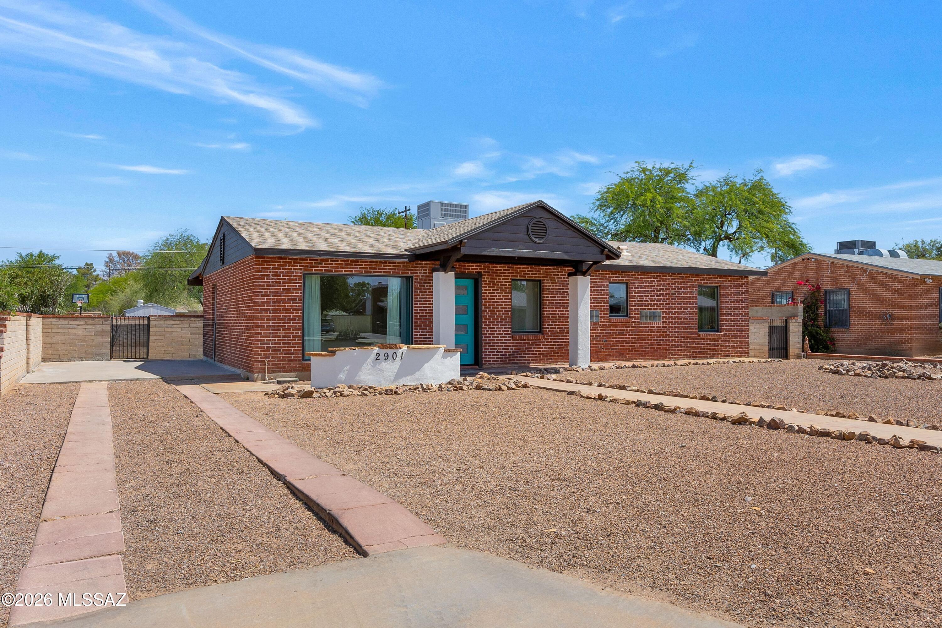 Casa Solariega - Residential