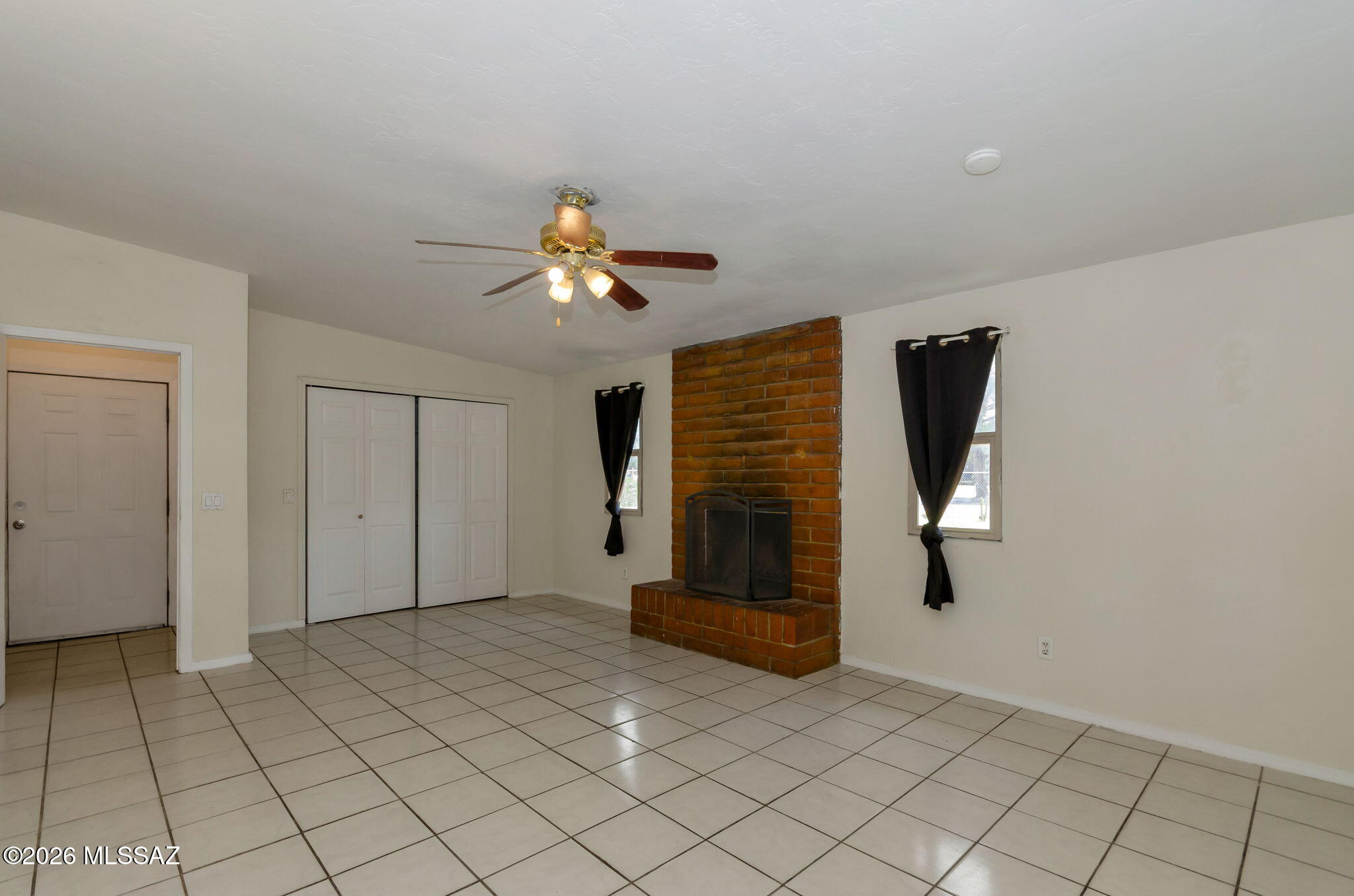 Pueblo Gardens - Residential