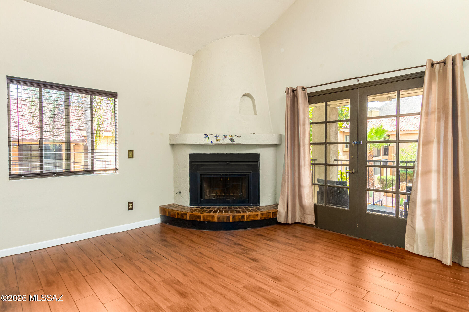 Las Casas Bellas Condo (1-44) - Residential Lease