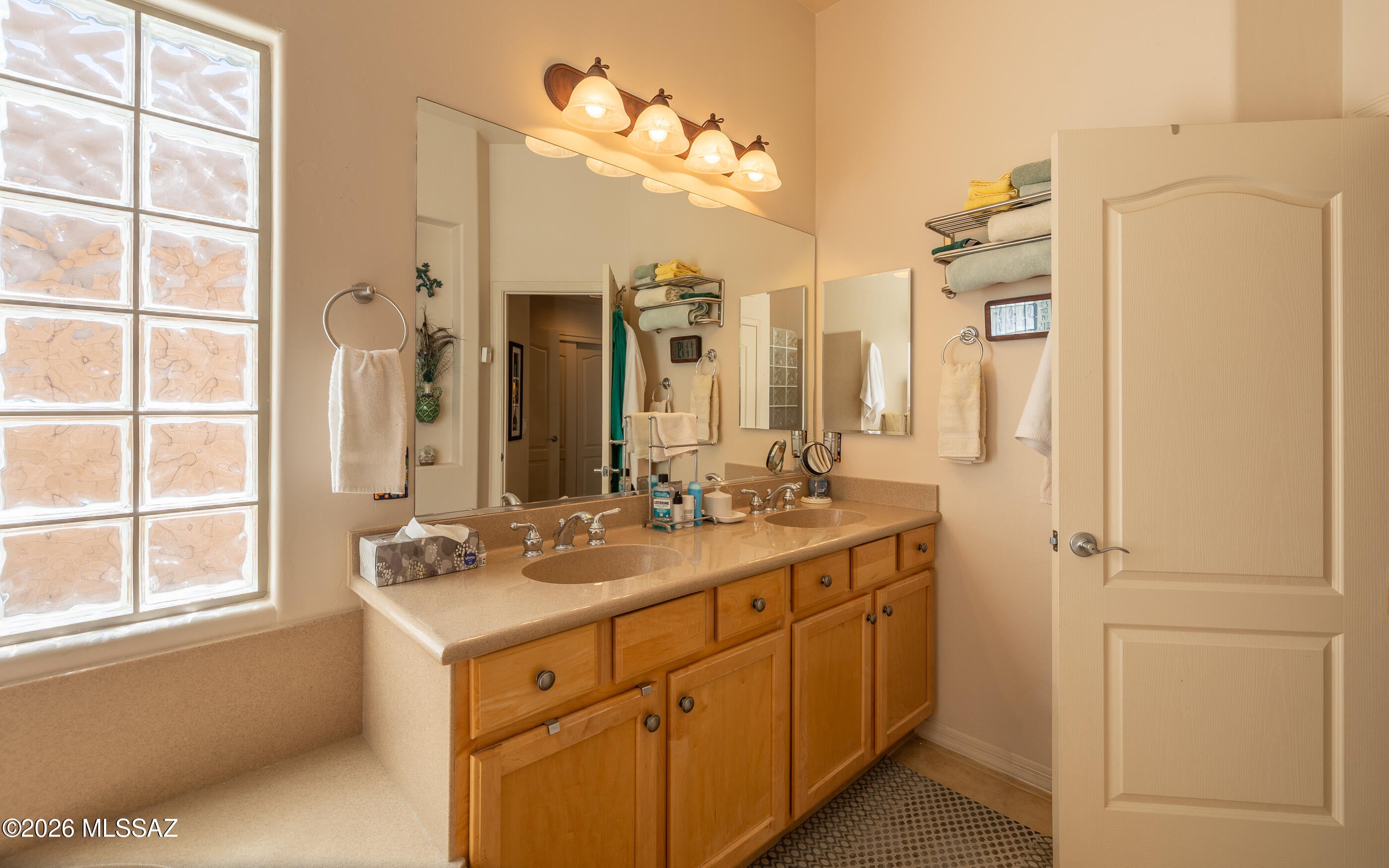 Rancho Del Lago (466-540) - Residential