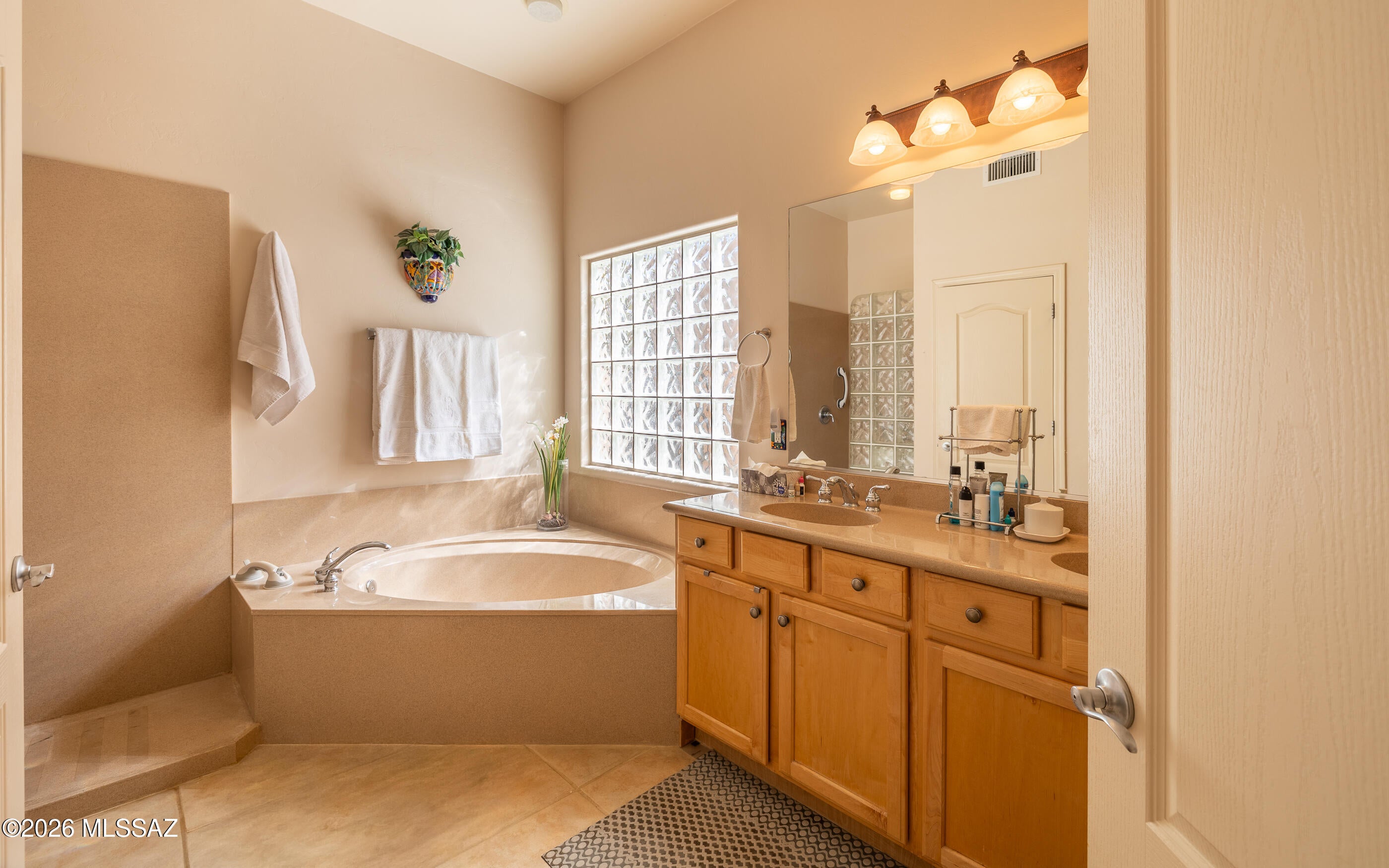 Rancho Del Lago (466-540) - Residential