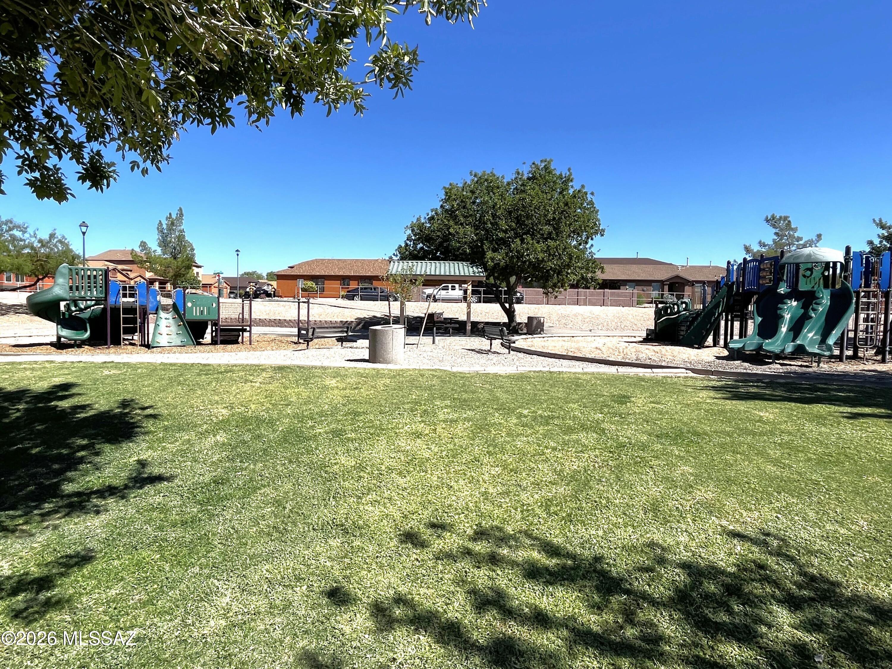 Tres Pueblos - Residential Lease