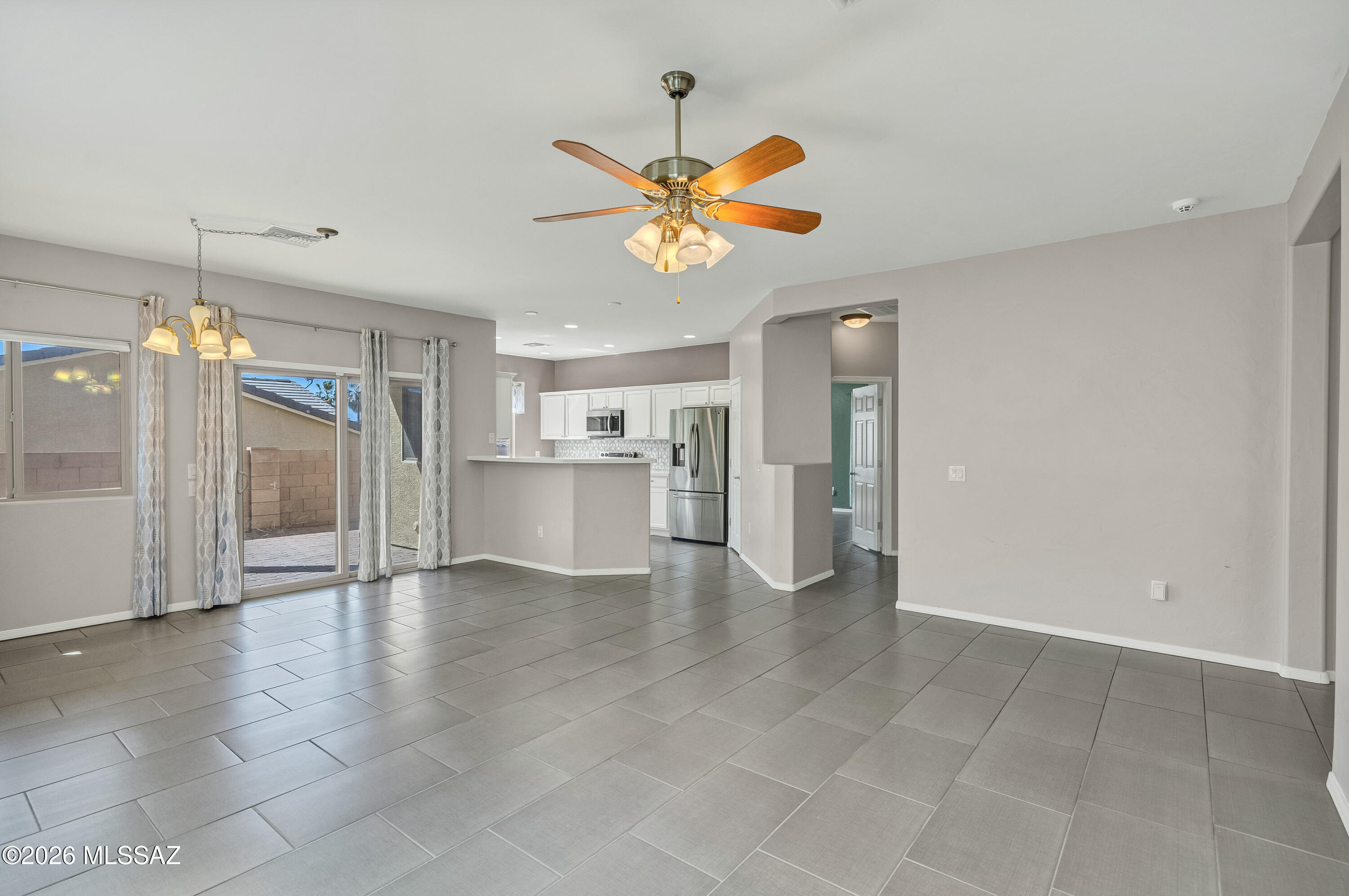 Countryside Manor (1-52) - Residential