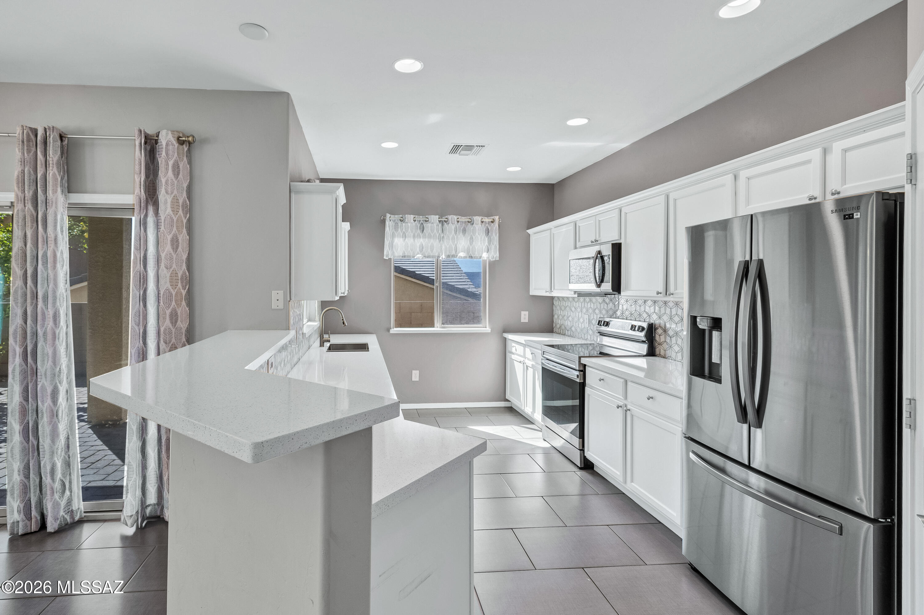 Countryside Manor (1-52) - Residential