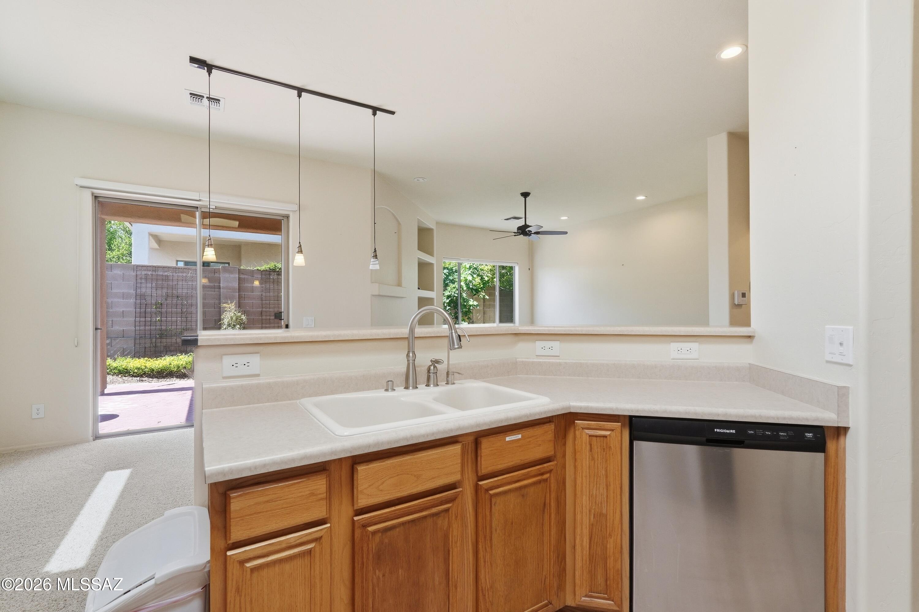 Rancho Esperero (1-343) - Residential