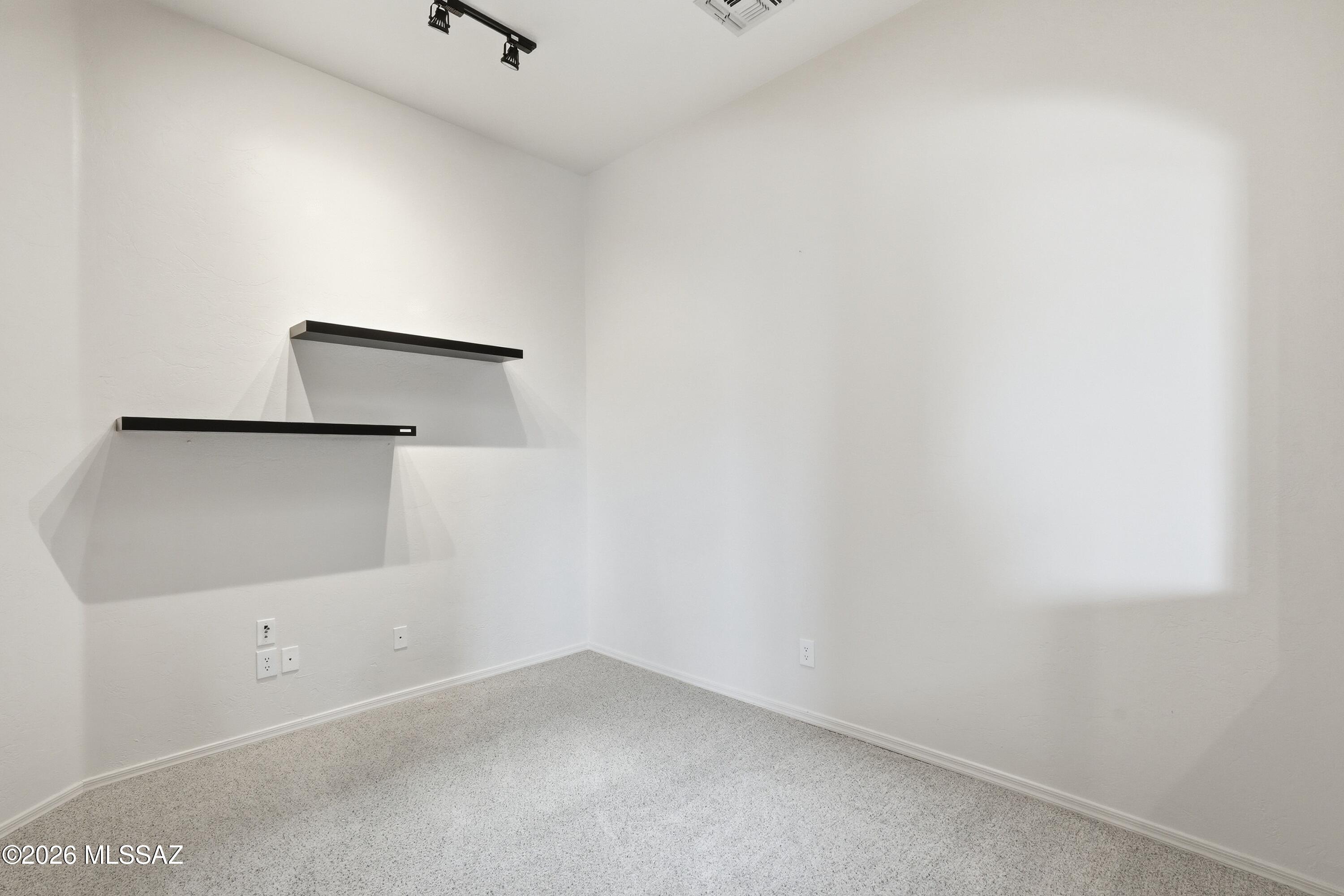 Rancho Esperero (1-343) - Residential