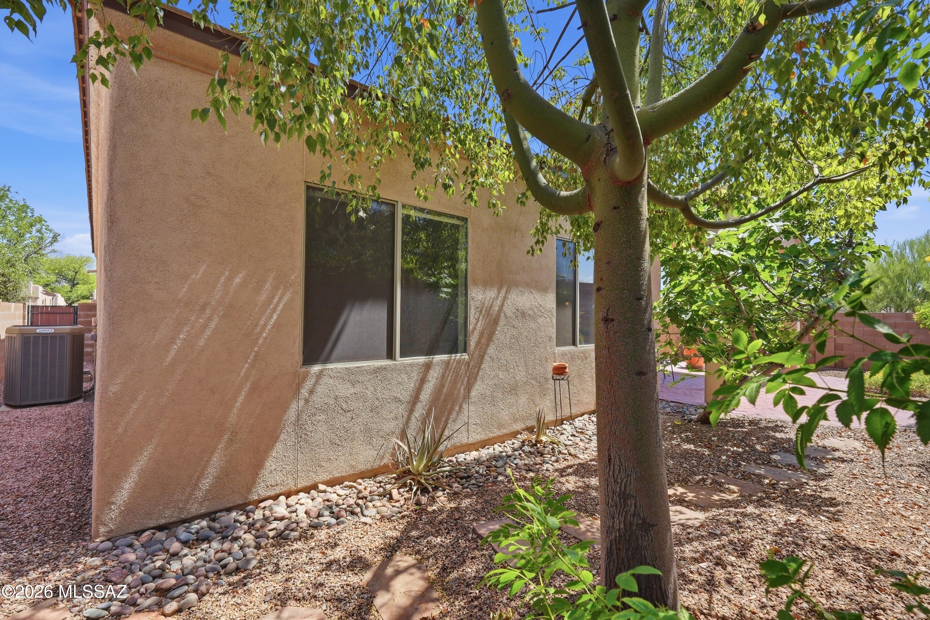 Rancho Esperero (1-343) - Residential