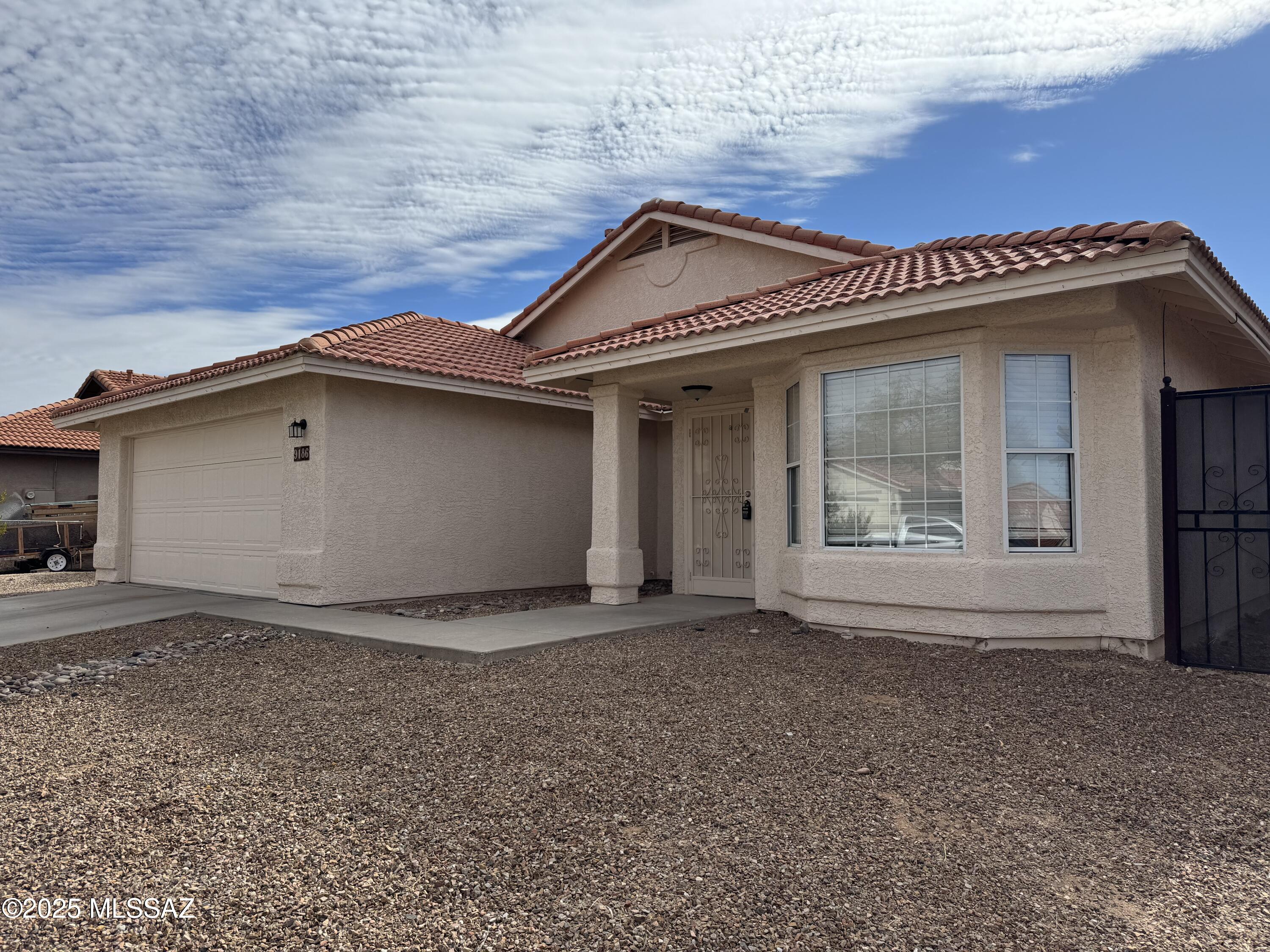 Sonrisa (1-121) - Residential Lease