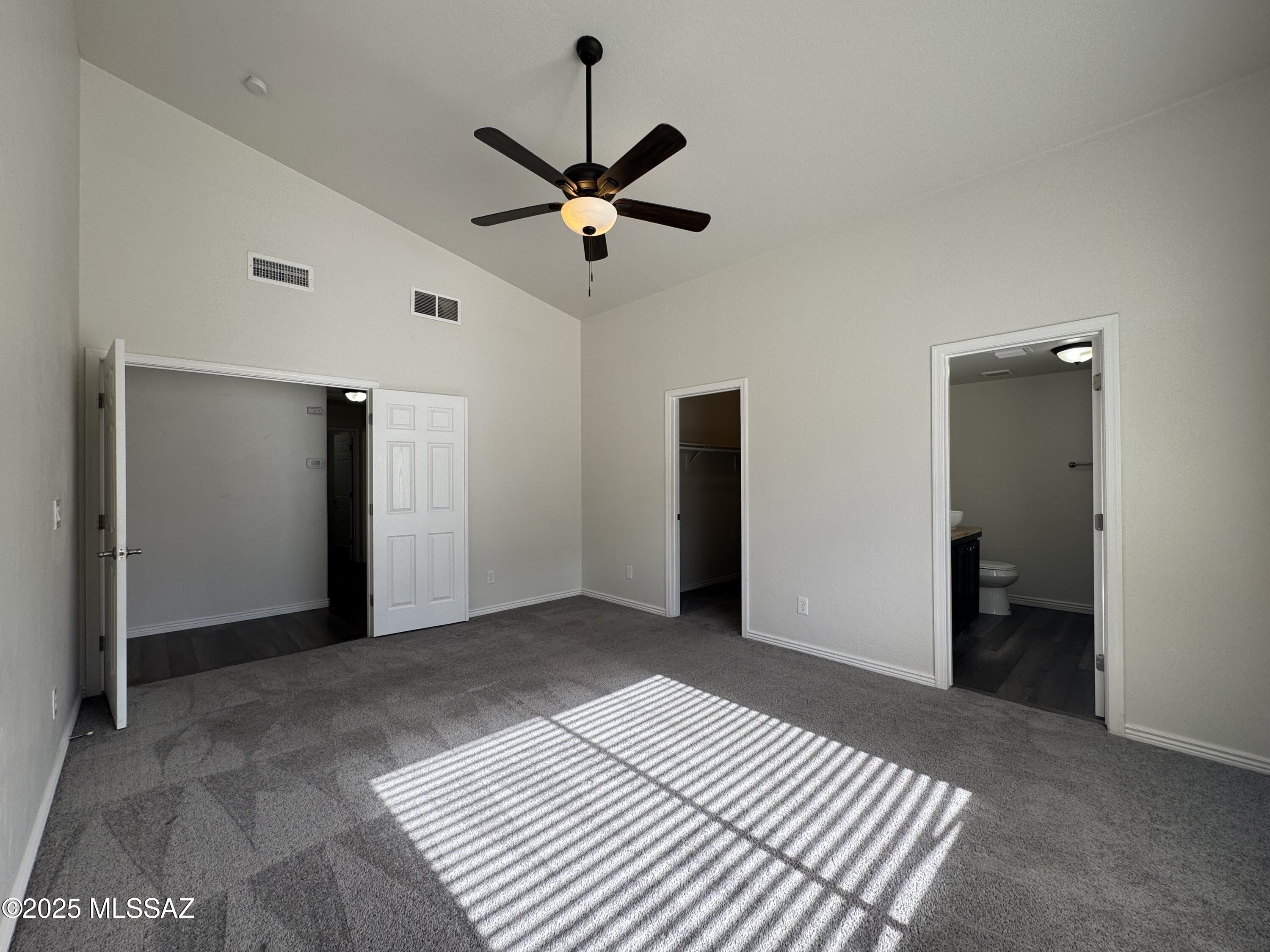 Sonrisa (1-121) - Residential Lease