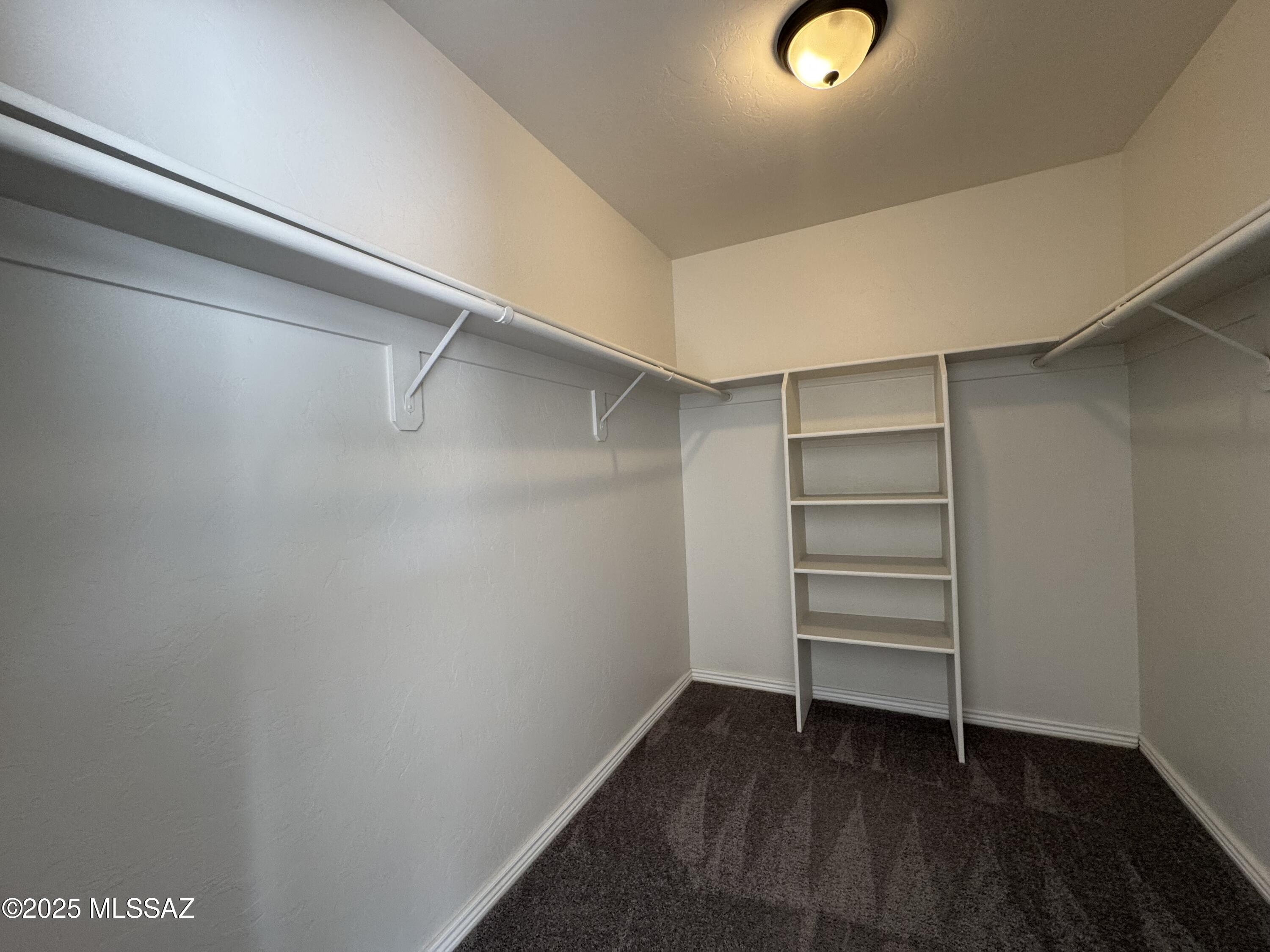 Sonrisa (1-121) - Residential Lease