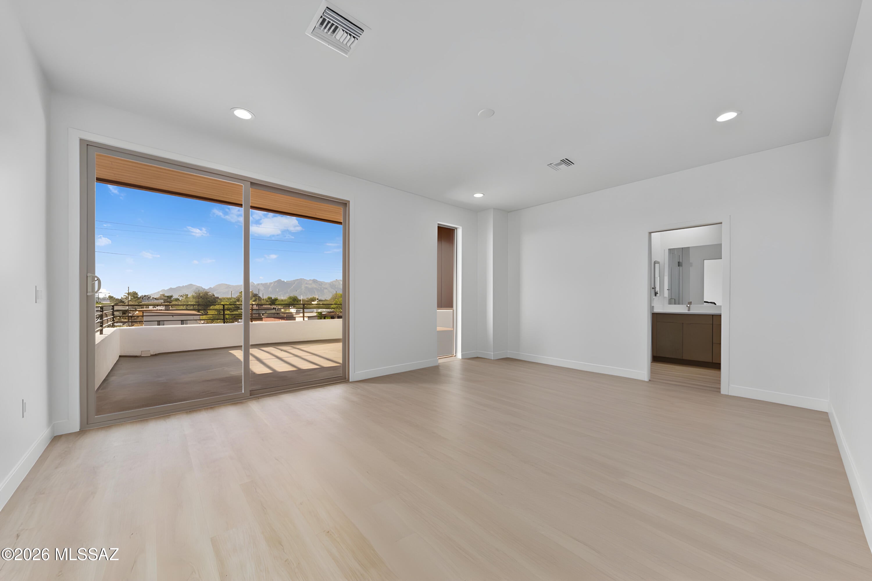 Pearl at the Bridges - Residential
