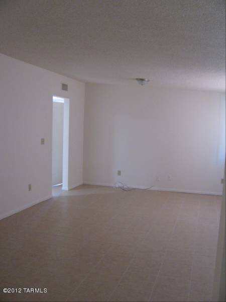 Casas Del Oeste(1-79) - Residential Lease