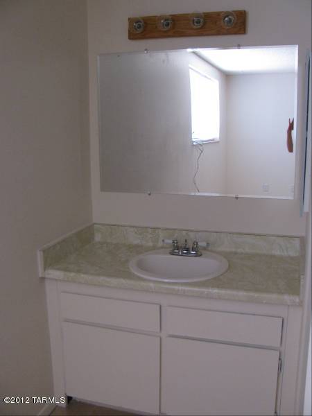 Casas Del Oeste(1-79) - Residential Lease