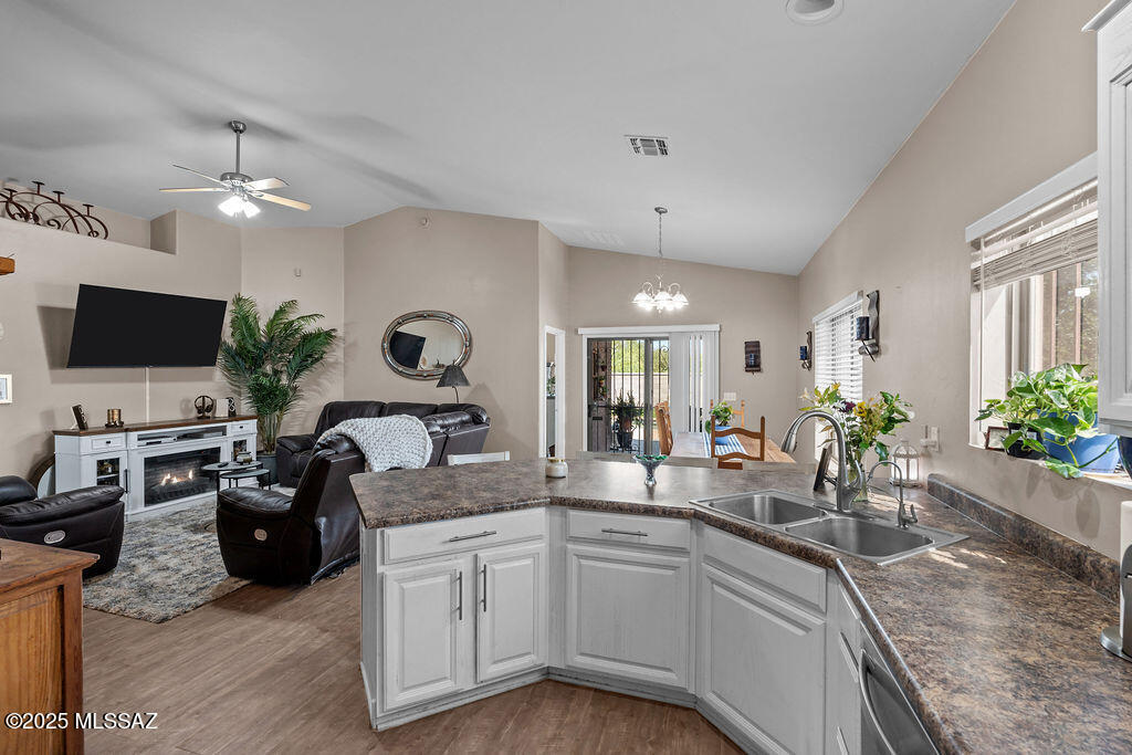 Silverbell Place (1-153) - Residential