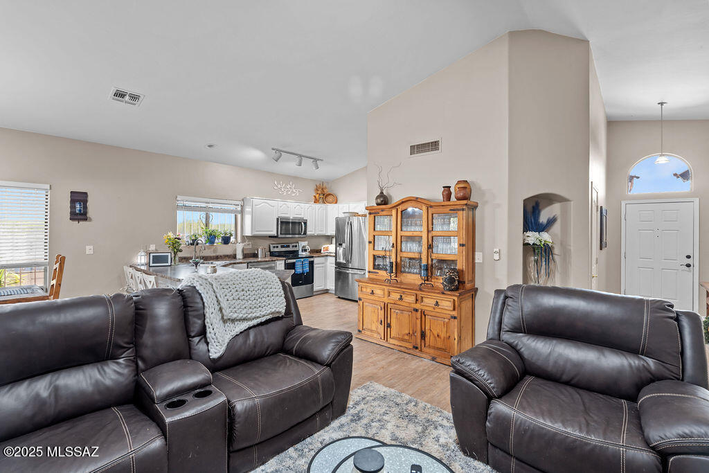 Silverbell Place (1-153) - Residential