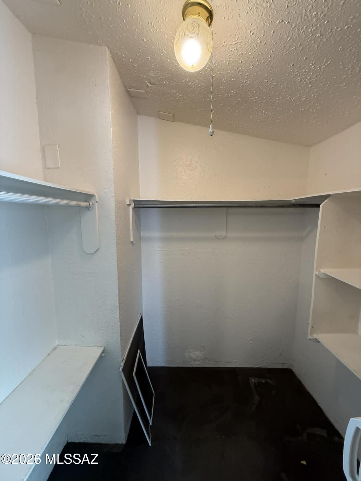 Cottonwood Park (1-117) - Residential Lease
