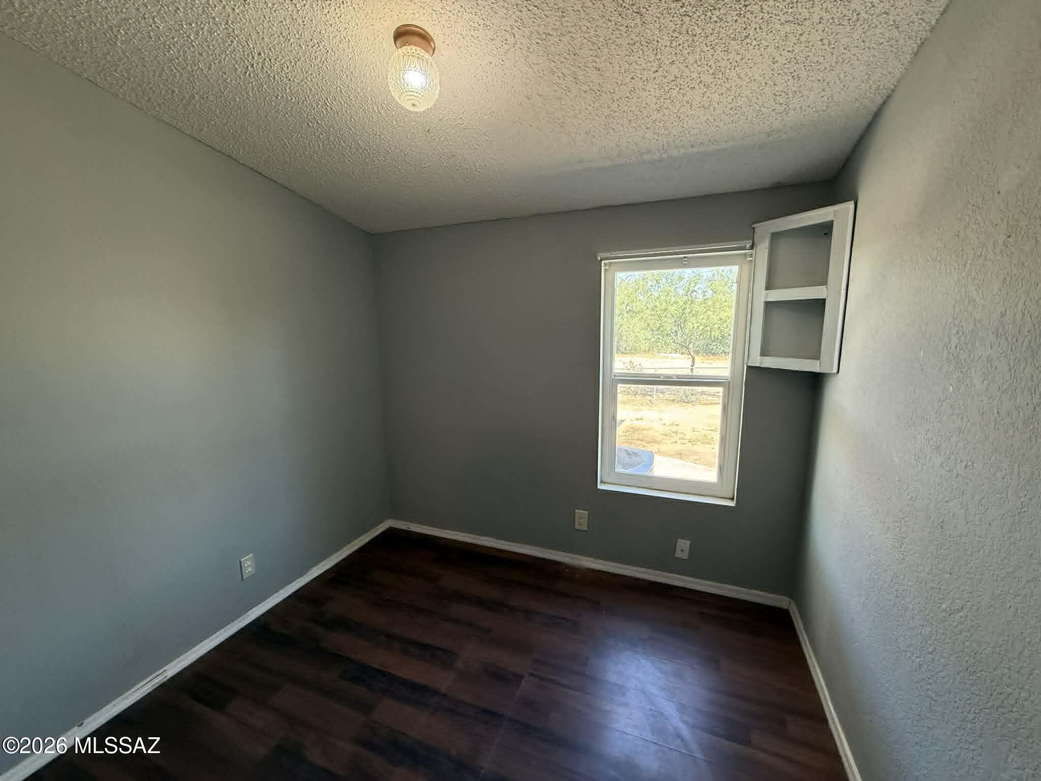 Cottonwood Park (1-117) - Residential Lease