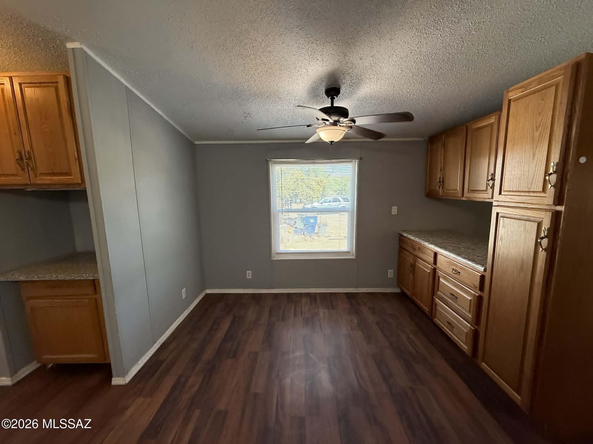 Cottonwood Park (1-117) - Residential Lease