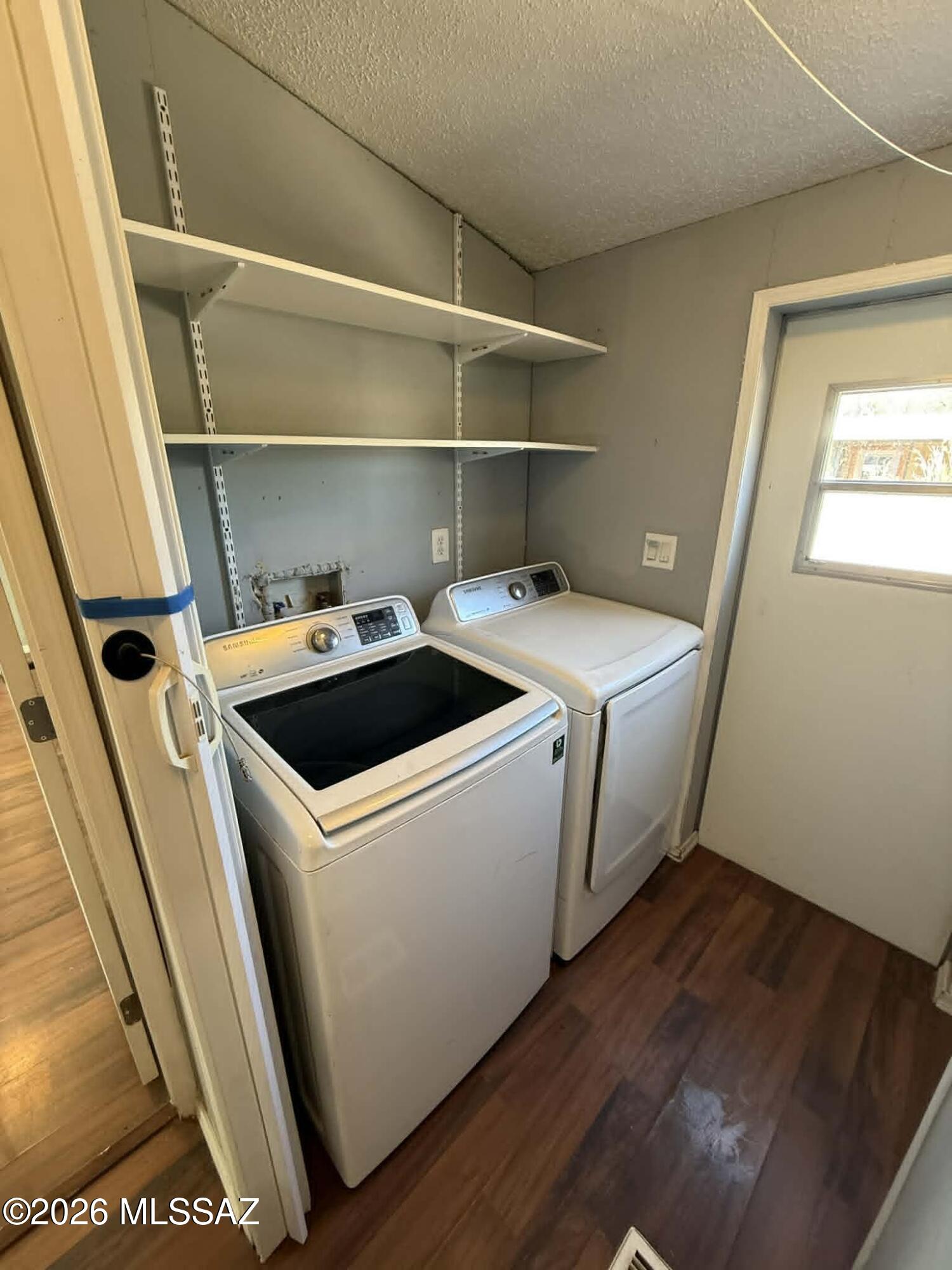 Cottonwood Park (1-117) - Residential Lease