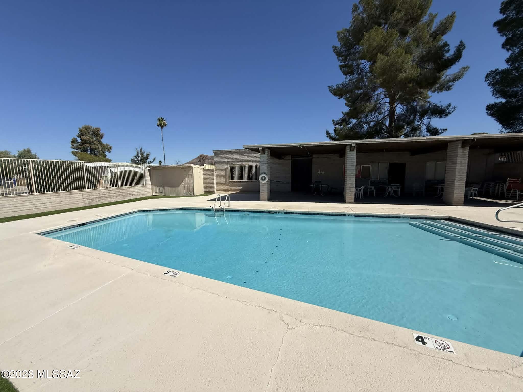 Cottonwood Park (1-117) - Residential Lease