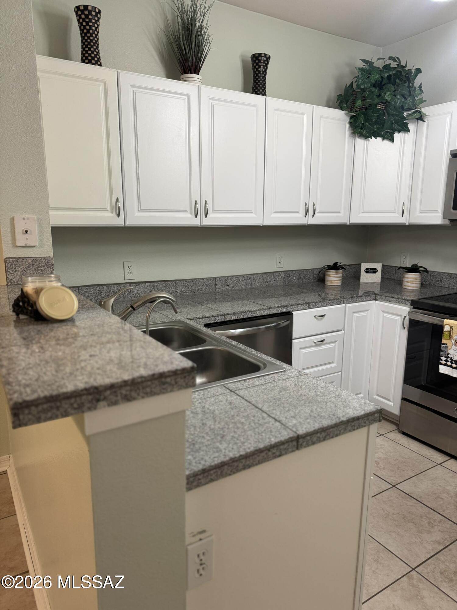 The Boulders at La Reserve Condominiums - Residential