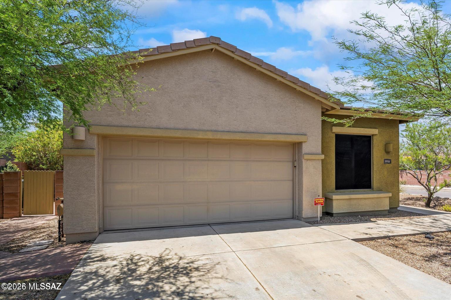 Desert Enclave (1-28) - Residential Lease