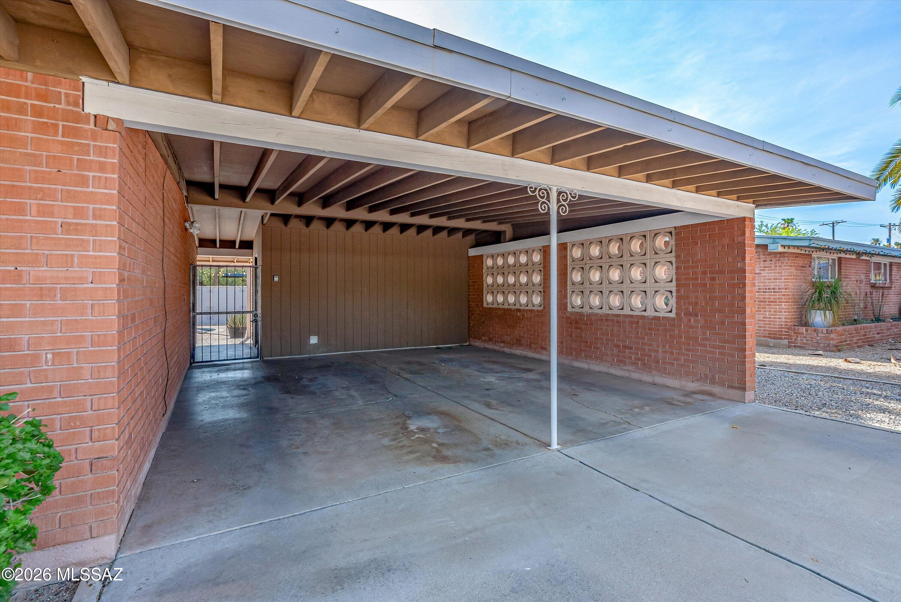 Thunderbird Heights - Residential