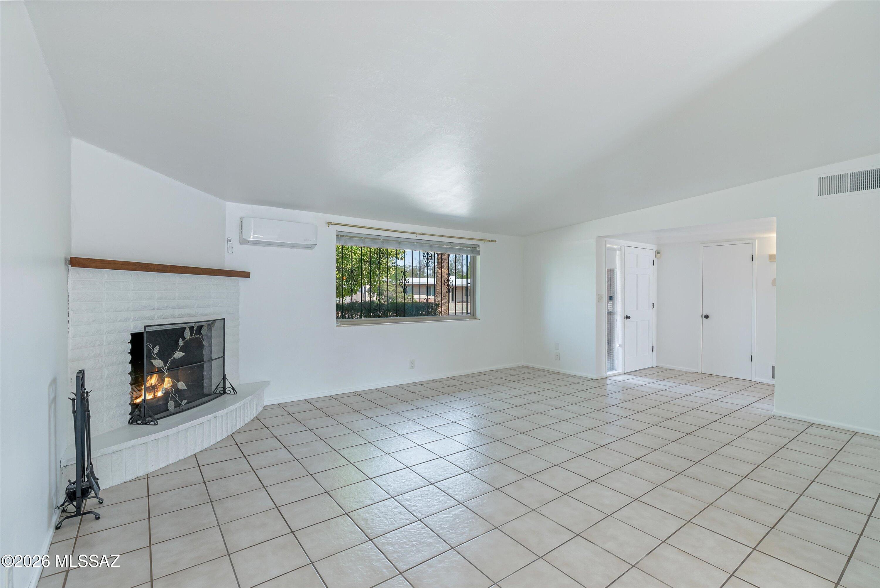 Thunderbird Heights - Residential