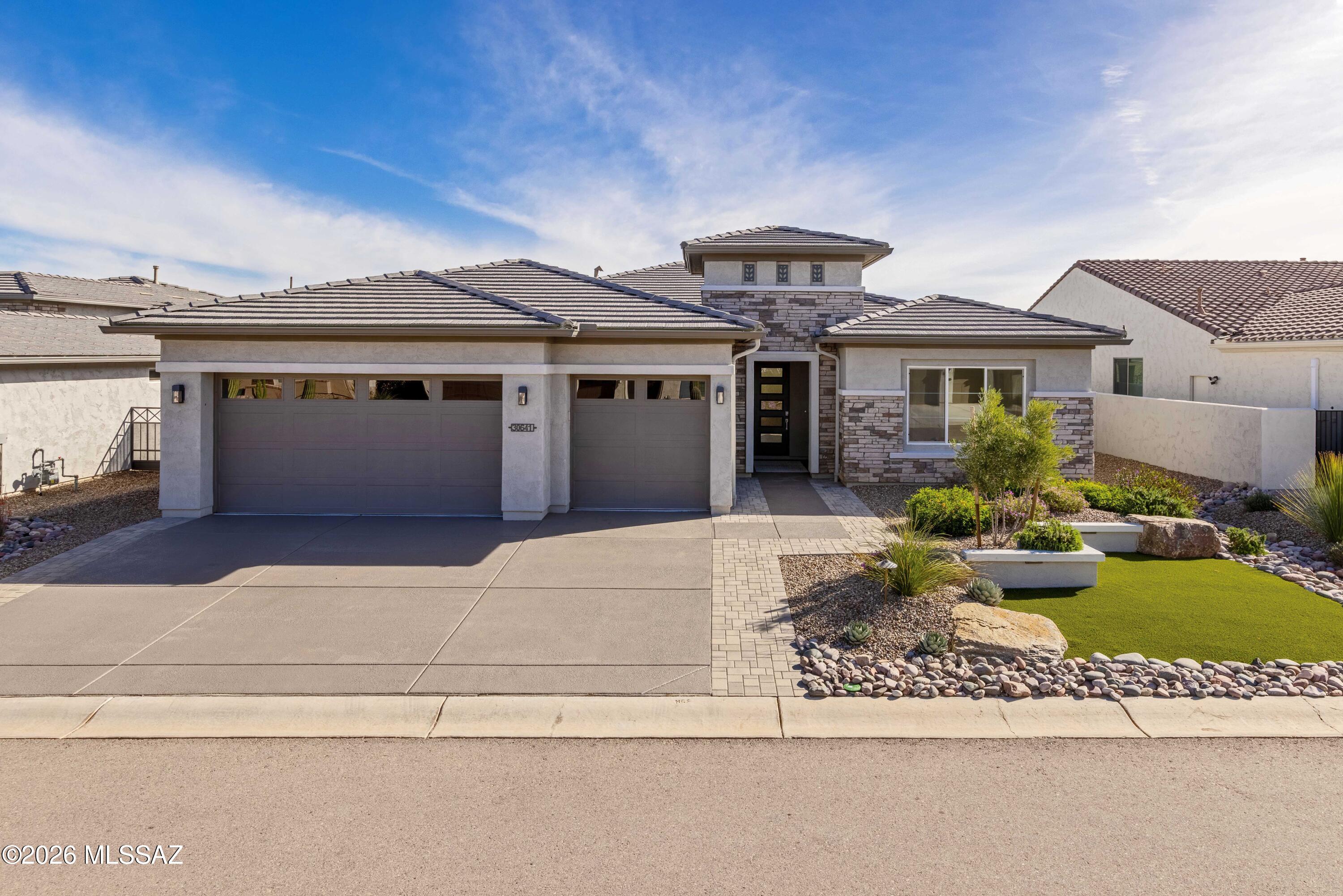 Beautifully upgraded Vienta floor plan offering approximately 2,300 square feet in the highly sought-after SaddleBrooke Ranch active adult community.