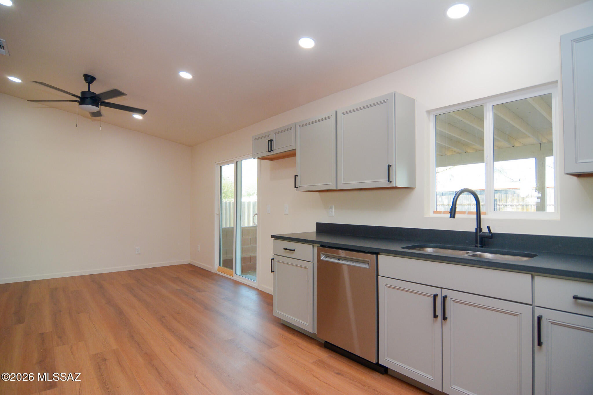 El Cortez Heights - Residential