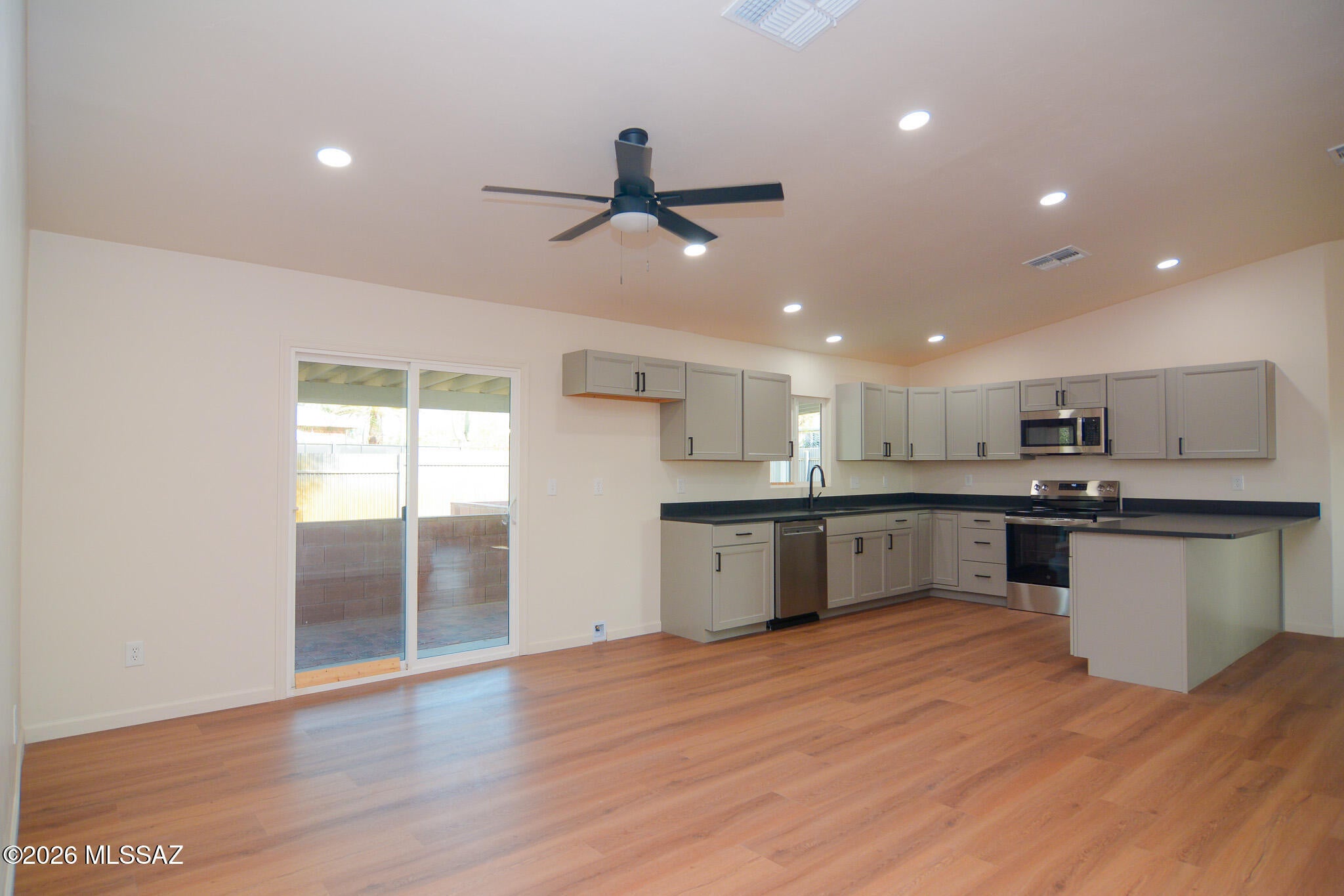 El Cortez Heights - Residential