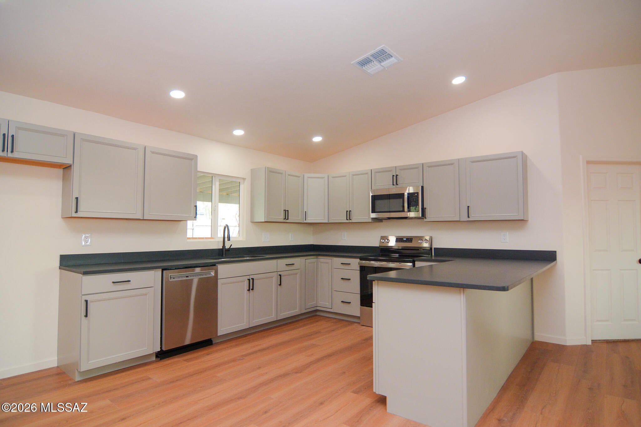 El Cortez Heights - Residential
